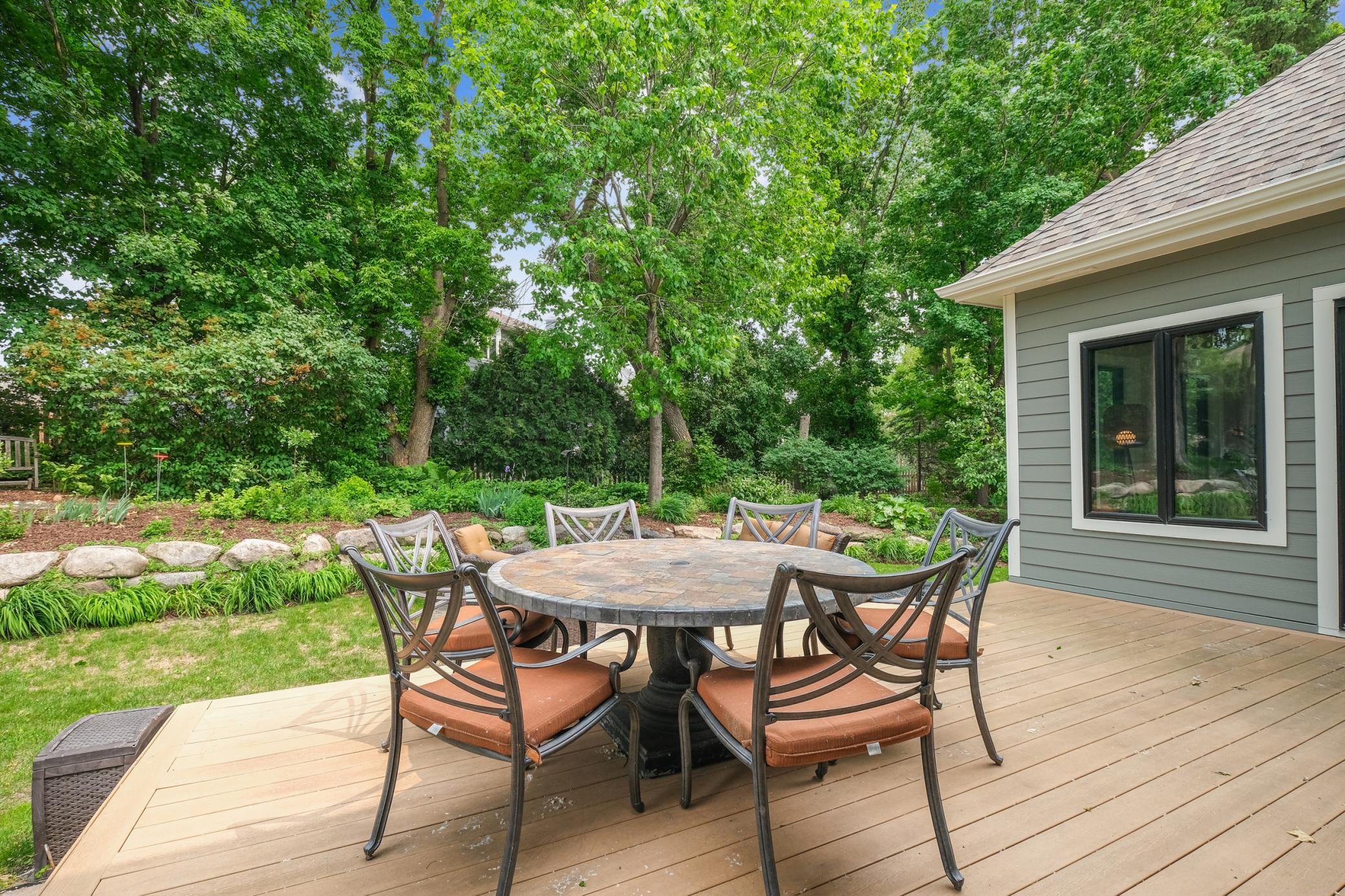 Eden Prairie, Minnesota, 55347, United States, ,4 BathroomsBathrooms,Residential,Active,1843432