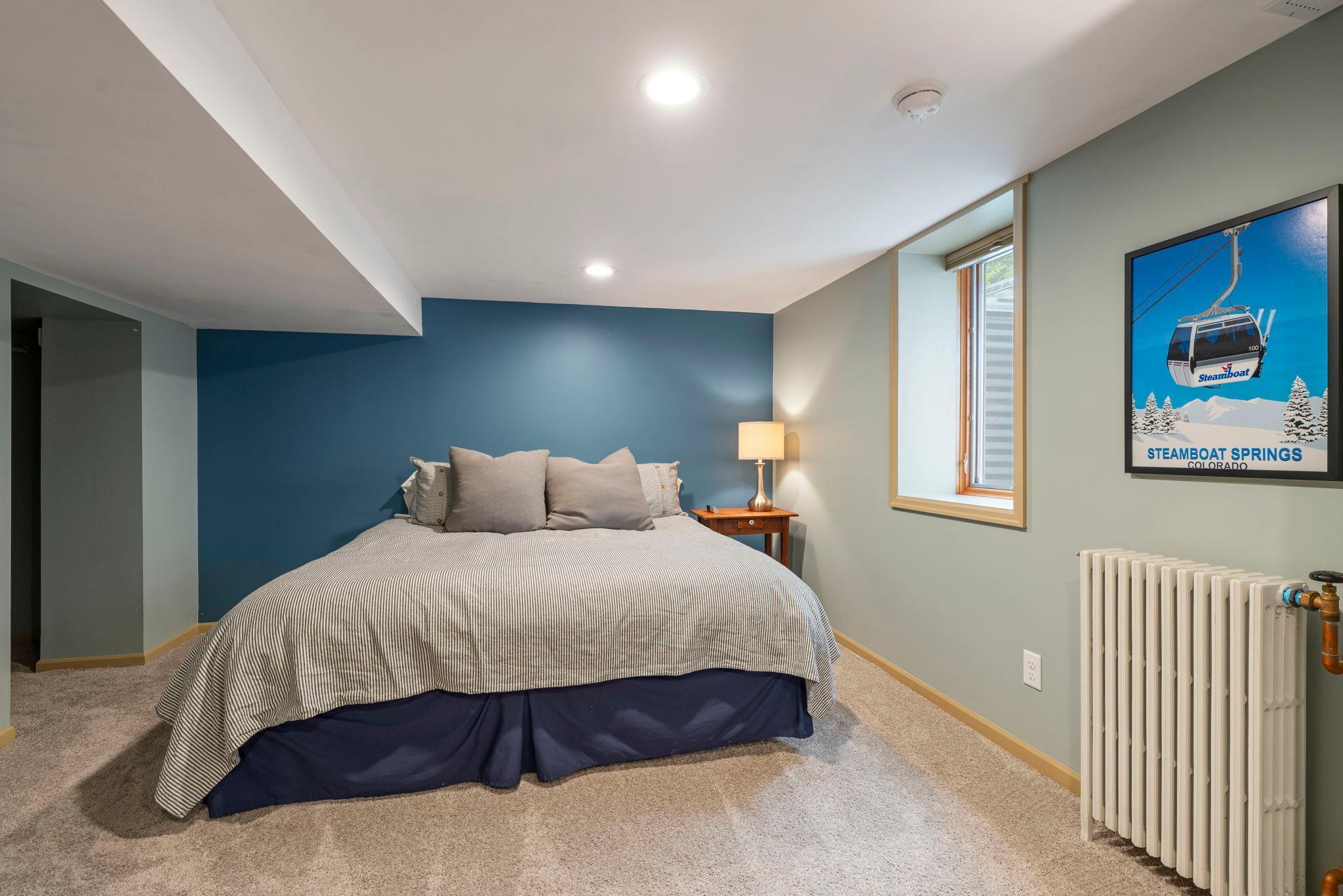 Saint Paul, Minnesota, 55116, United States, 4 Bedrooms Bedrooms, ,4 BathroomsBathrooms,Residential,Pending,1941368