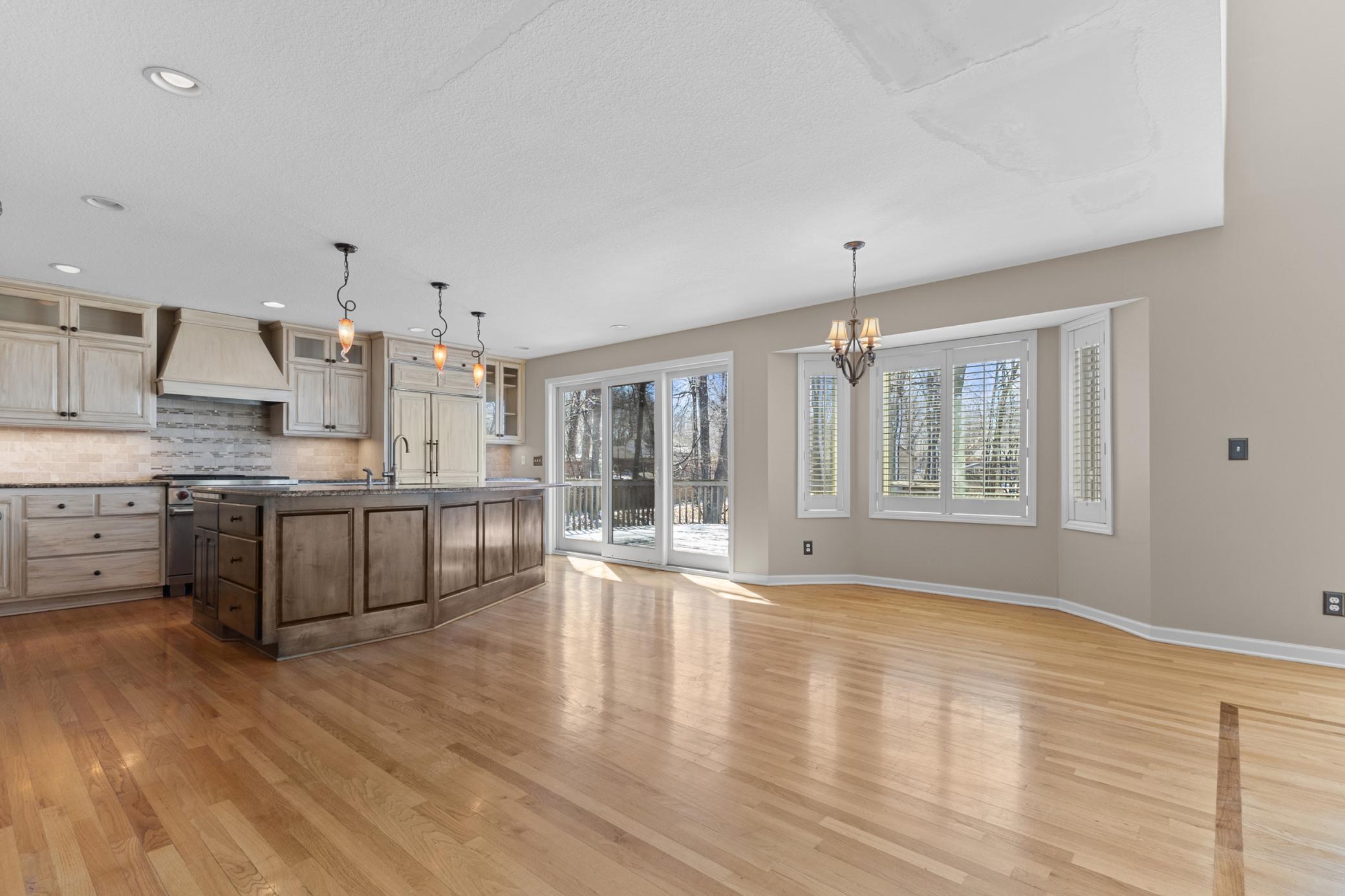 Wayzata, Minnesota, 55391, United States, 6 Bedrooms Bedrooms, ,5 BathroomsBathrooms,Residential,Active,1945262