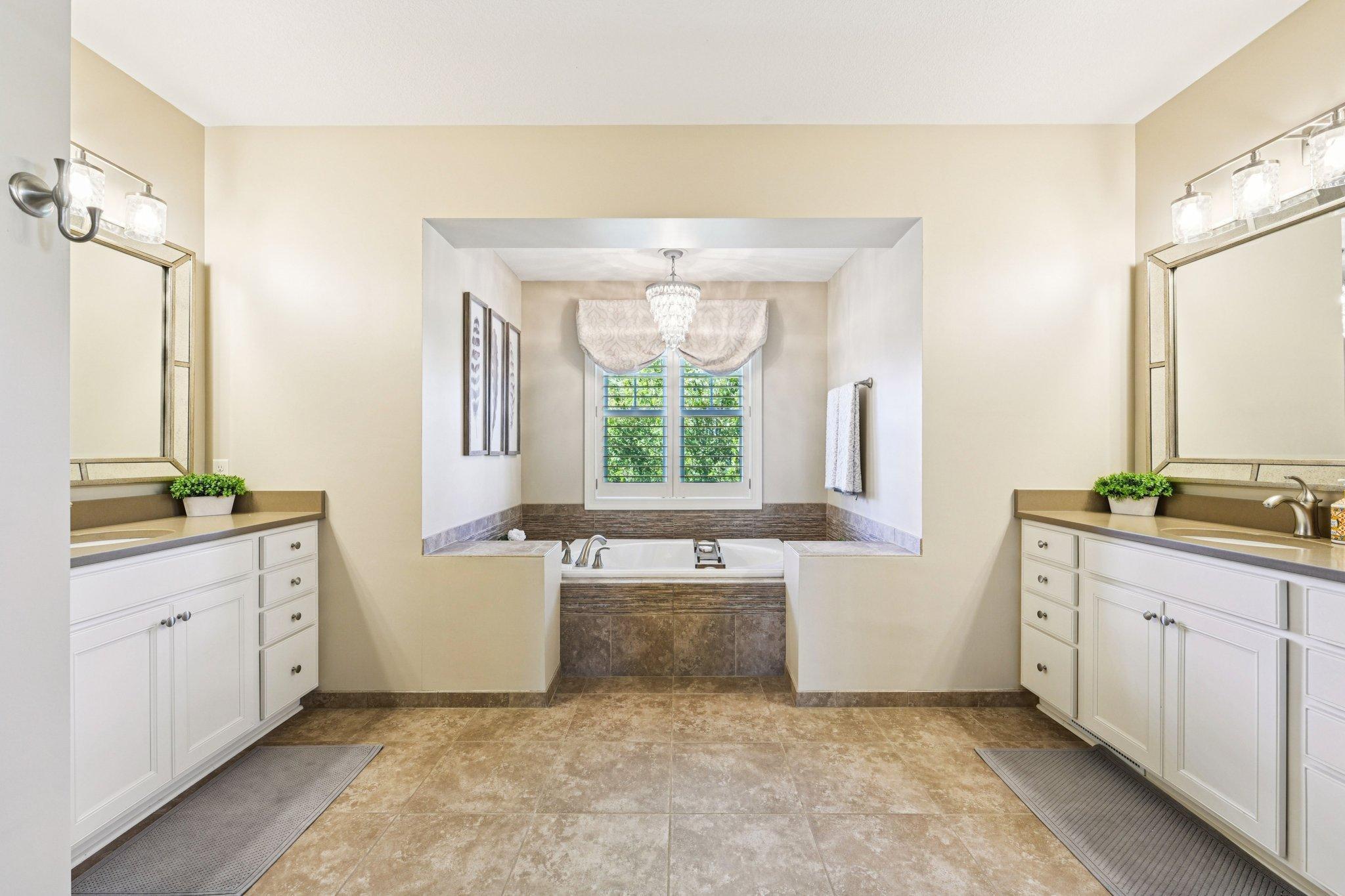 Eden Prairie, Minnesota, 55347, United States, 5 Bedrooms Bedrooms, ,6 BathroomsBathrooms,Residential,Active,1959962