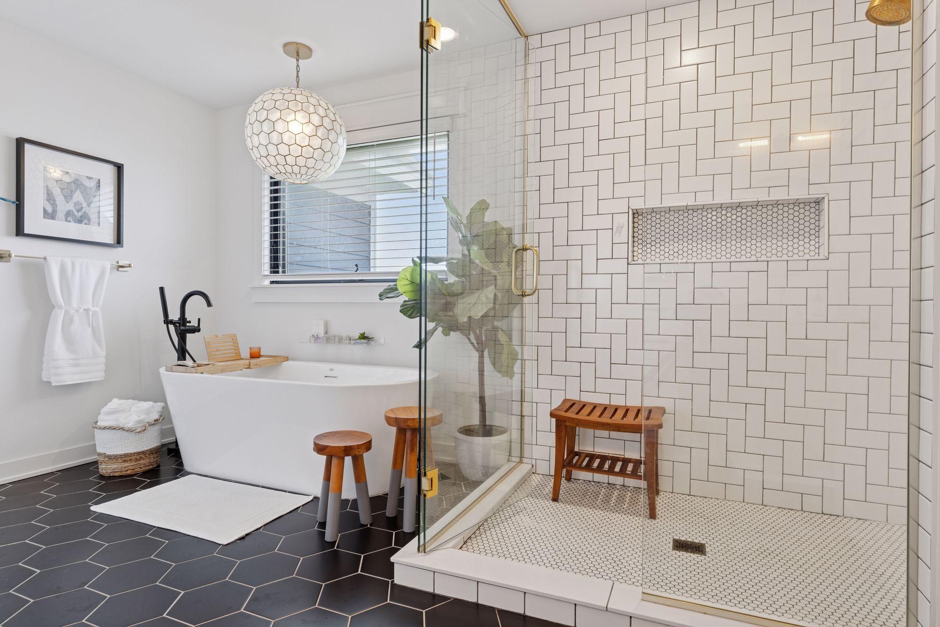 Woodbury, Minnesota, 55129, United States, 6 Bedrooms Bedrooms, ,6 BathroomsBathrooms,Residential,Active,1871286