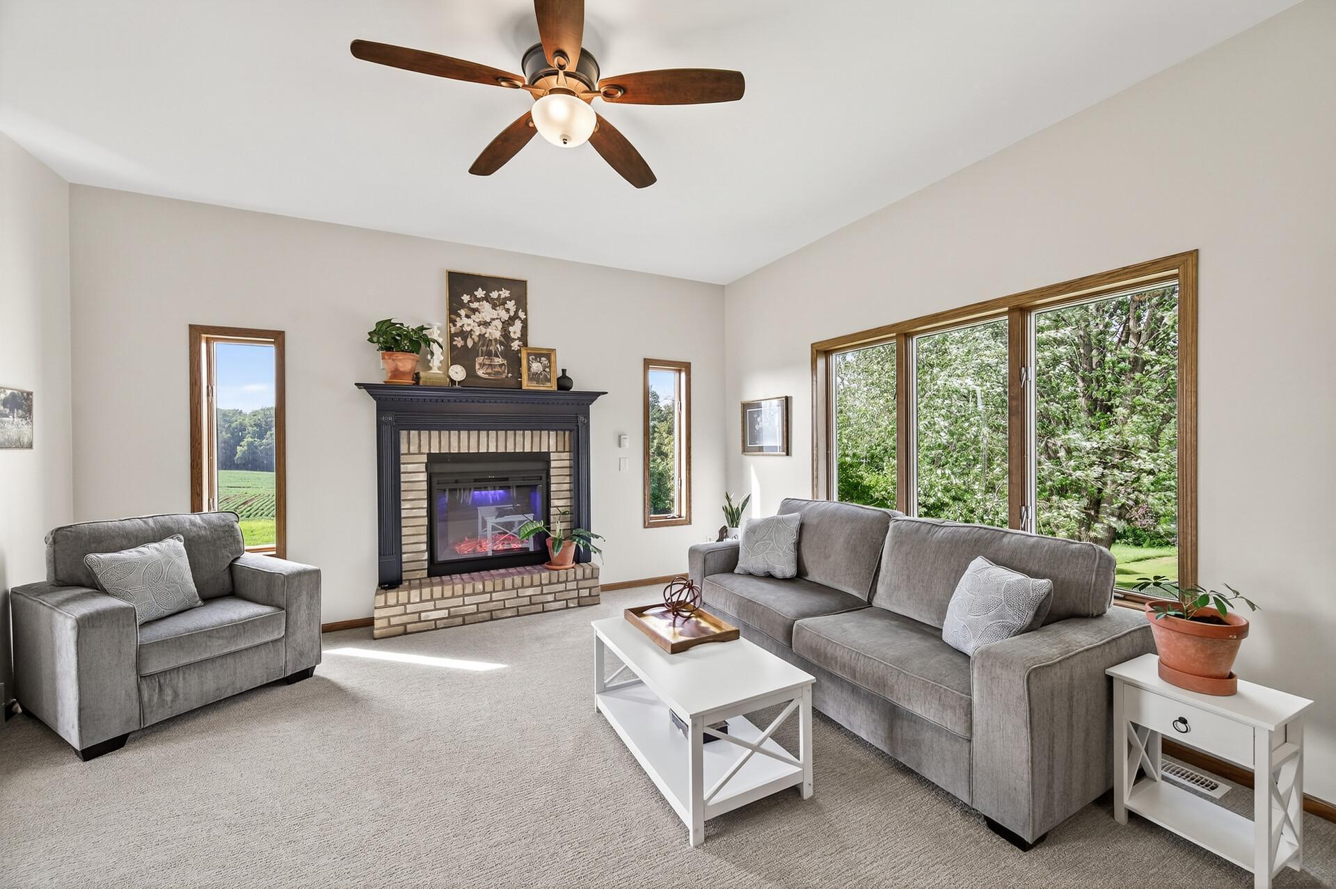Lindstrom, Minnesota, 55045, United States, 5 Bedrooms Bedrooms, ,4 BathroomsBathrooms,Residential,Active,1920250