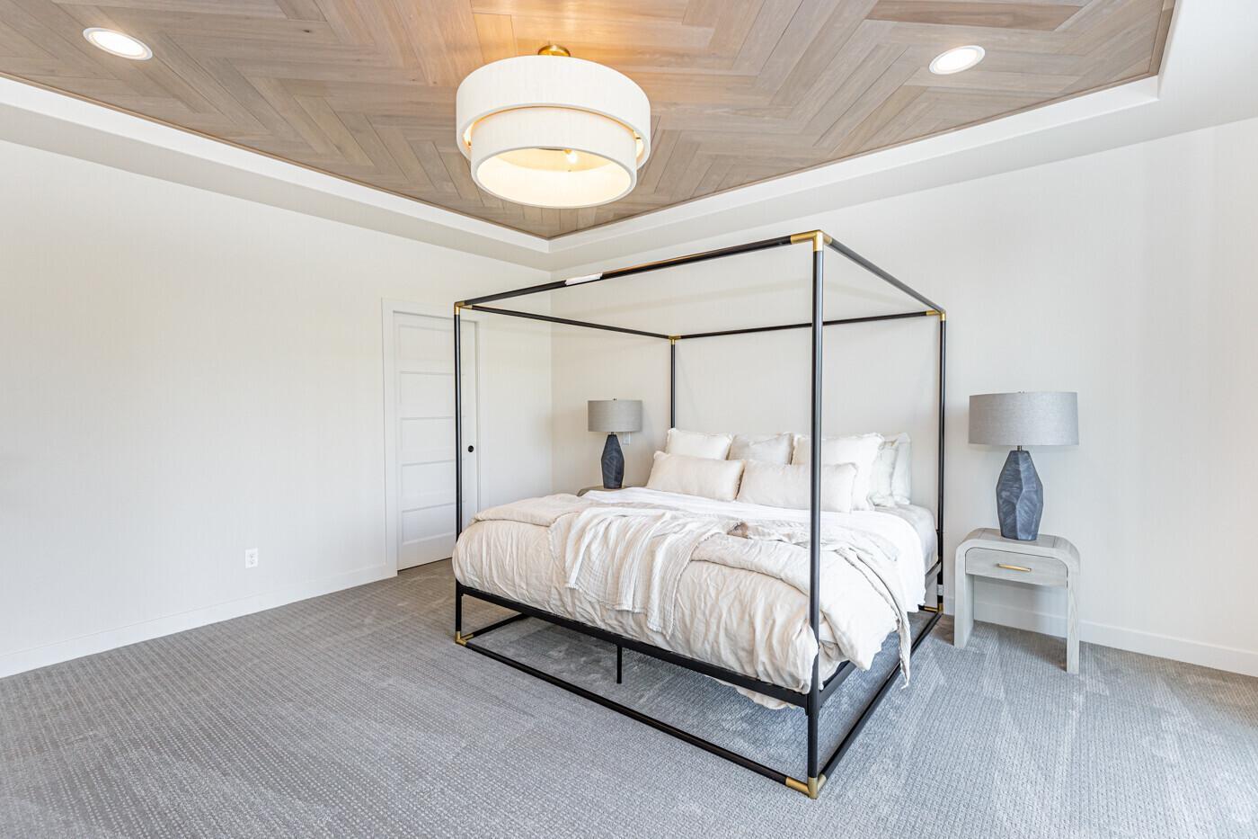 Fargo, North Dakota, 58104, United States, 6 Bedrooms Bedrooms, ,5 BathroomsBathrooms,Residential,Active,2010195