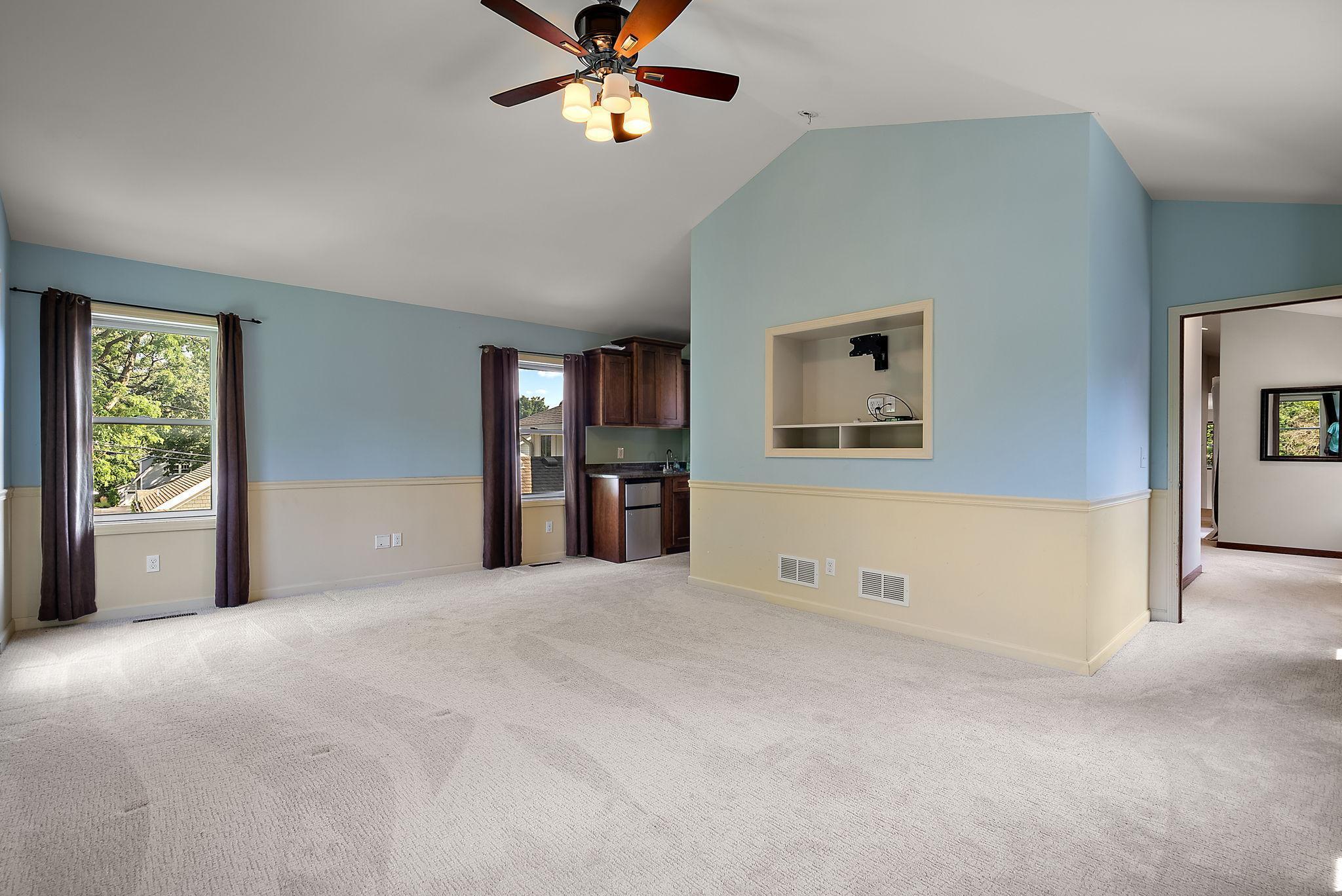 Minneapolis, Minnesota, 55424, United States, 5 Bedrooms Bedrooms, ,6 BathroomsBathrooms,Residential,Active,1936394