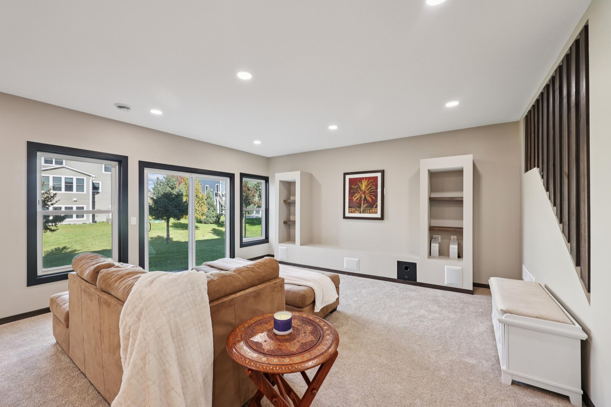 Eden Prairie, Minnesota, 55347, United States, 5 Bedrooms Bedrooms, ,6 BathroomsBathrooms,Residential,Active,2006884