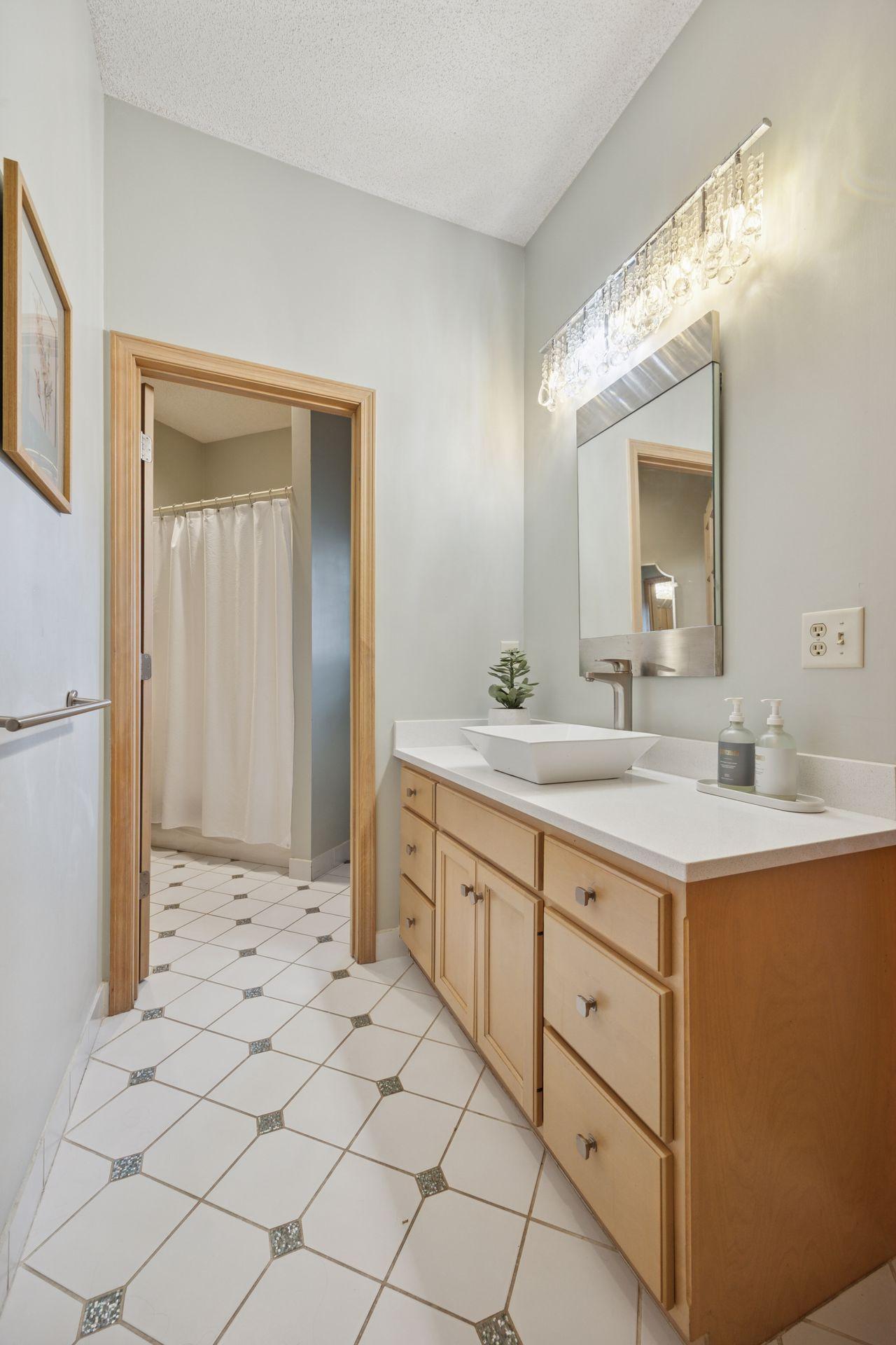 Eden Prairie, Minnesota, 55347, United States, 4 Bedrooms Bedrooms, ,5 BathroomsBathrooms,Residential,Active,1959538