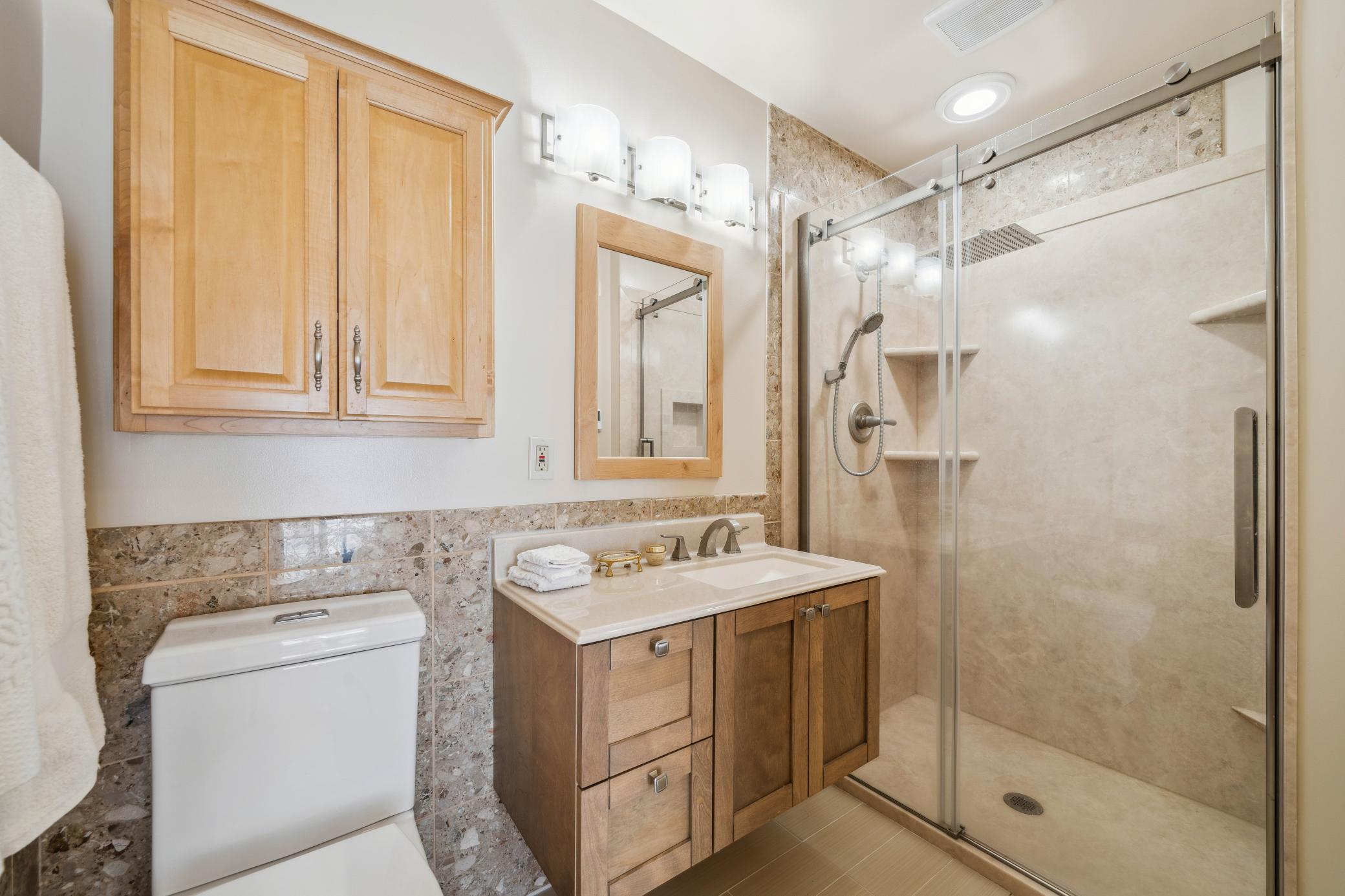 Orono, Minnesota, 55391, United States, 4 Bedrooms Bedrooms, ,3 BathroomsBathrooms,Residential,Active,1999170