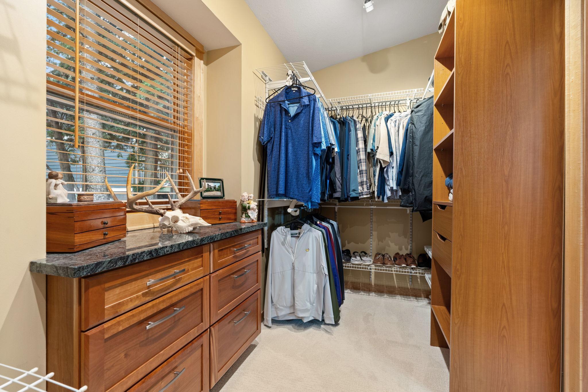 Arden Hills, Minnesota, 55112, United States, 4 Bedrooms Bedrooms, ,3 BathroomsBathrooms,Residential,Active,1973290