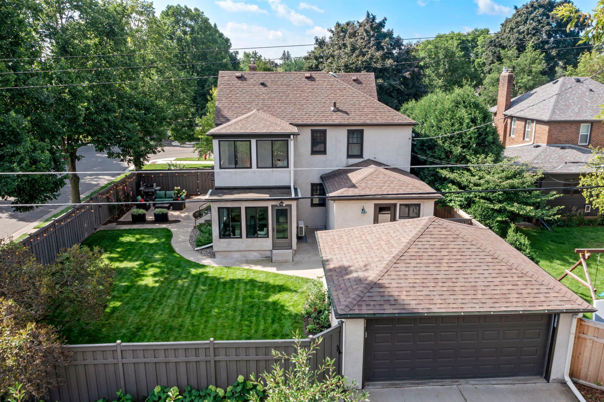 Saint Paul, Minnesota, 55116, United States, 4 Bedrooms Bedrooms, ,4 BathroomsBathrooms,Residential,Pending,1941368