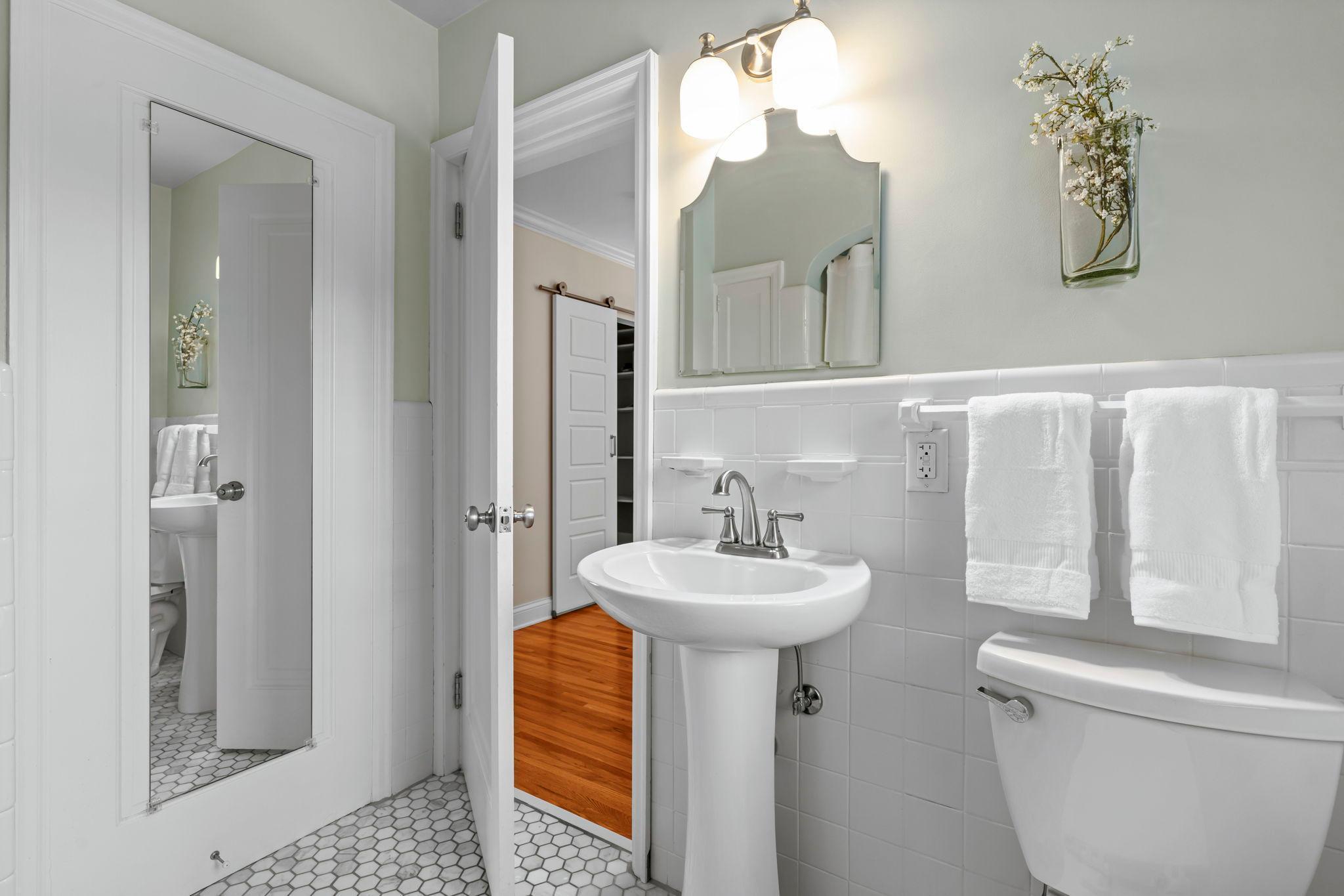 Saint Paul, Minnesota, 55116, United States, 4 Bedrooms Bedrooms, ,4 BathroomsBathrooms,Residential,Pending,1941368