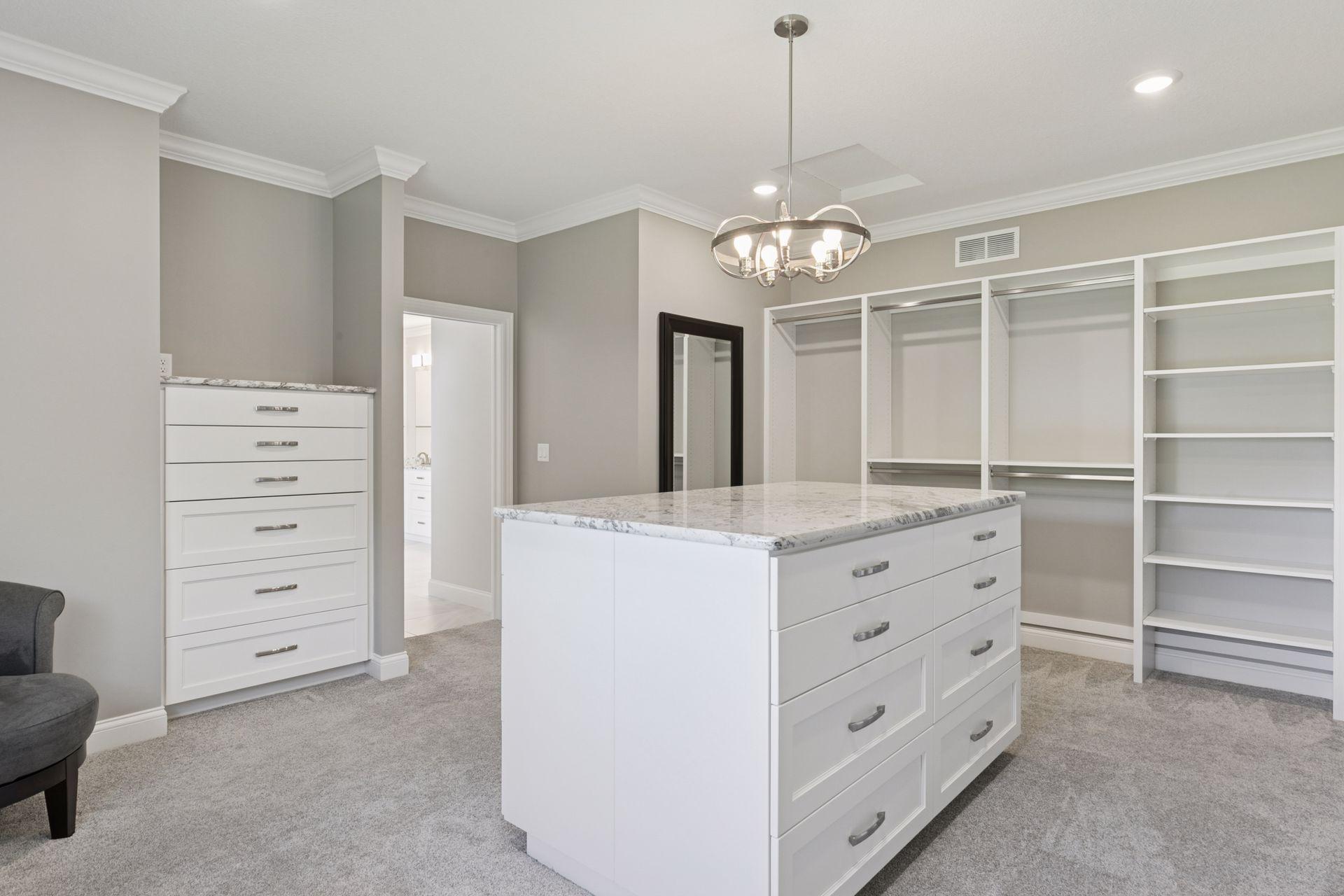 Rochester, Minnesota, 55902, United States, 4 Bedrooms Bedrooms, ,6 BathroomsBathrooms,Residential,Active,1953260