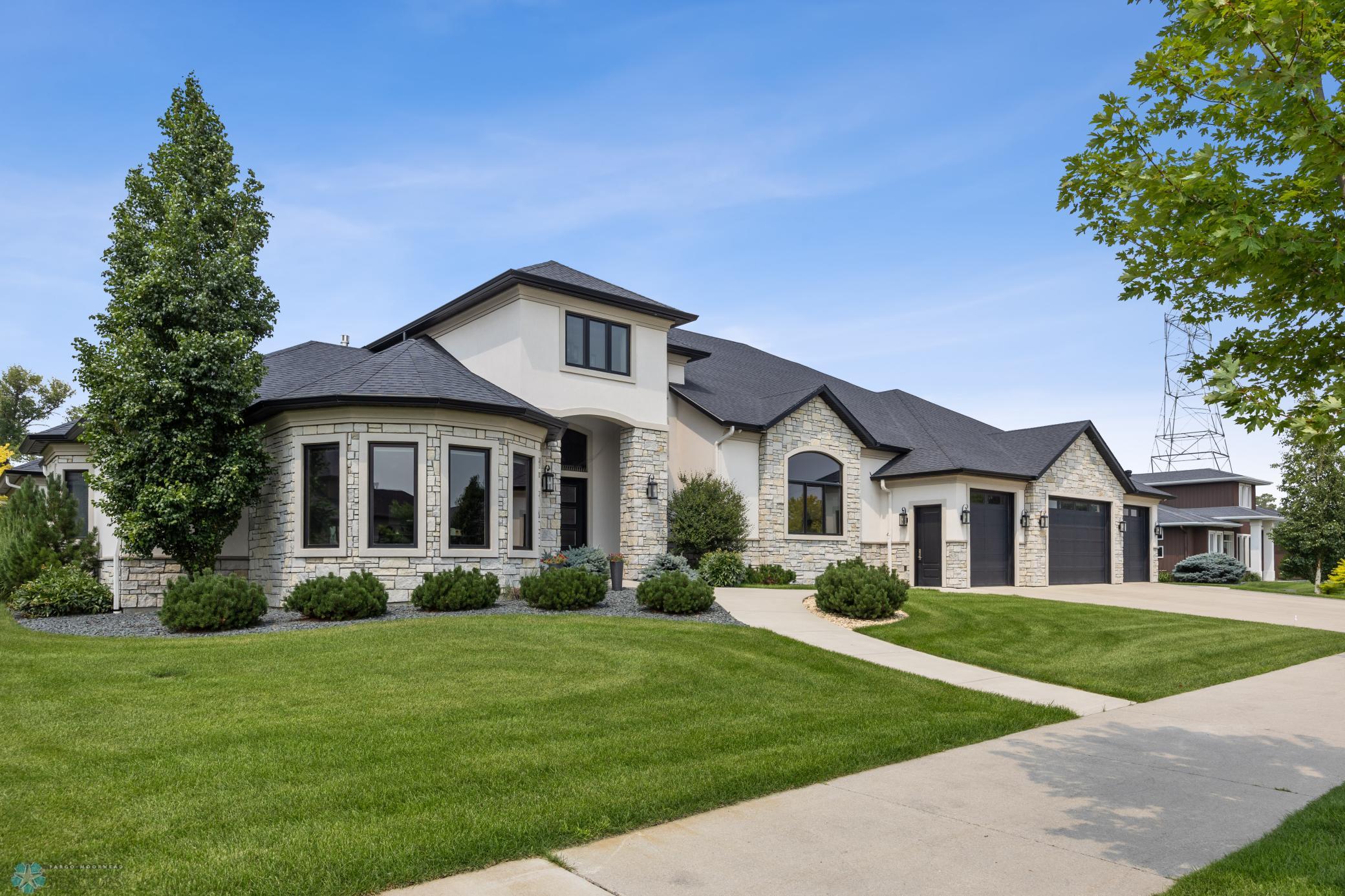 Fargo, North Dakota, 58104, United States, 5 Bedrooms Bedrooms, ,7 BathroomsBathrooms,Residential,Active,1941361