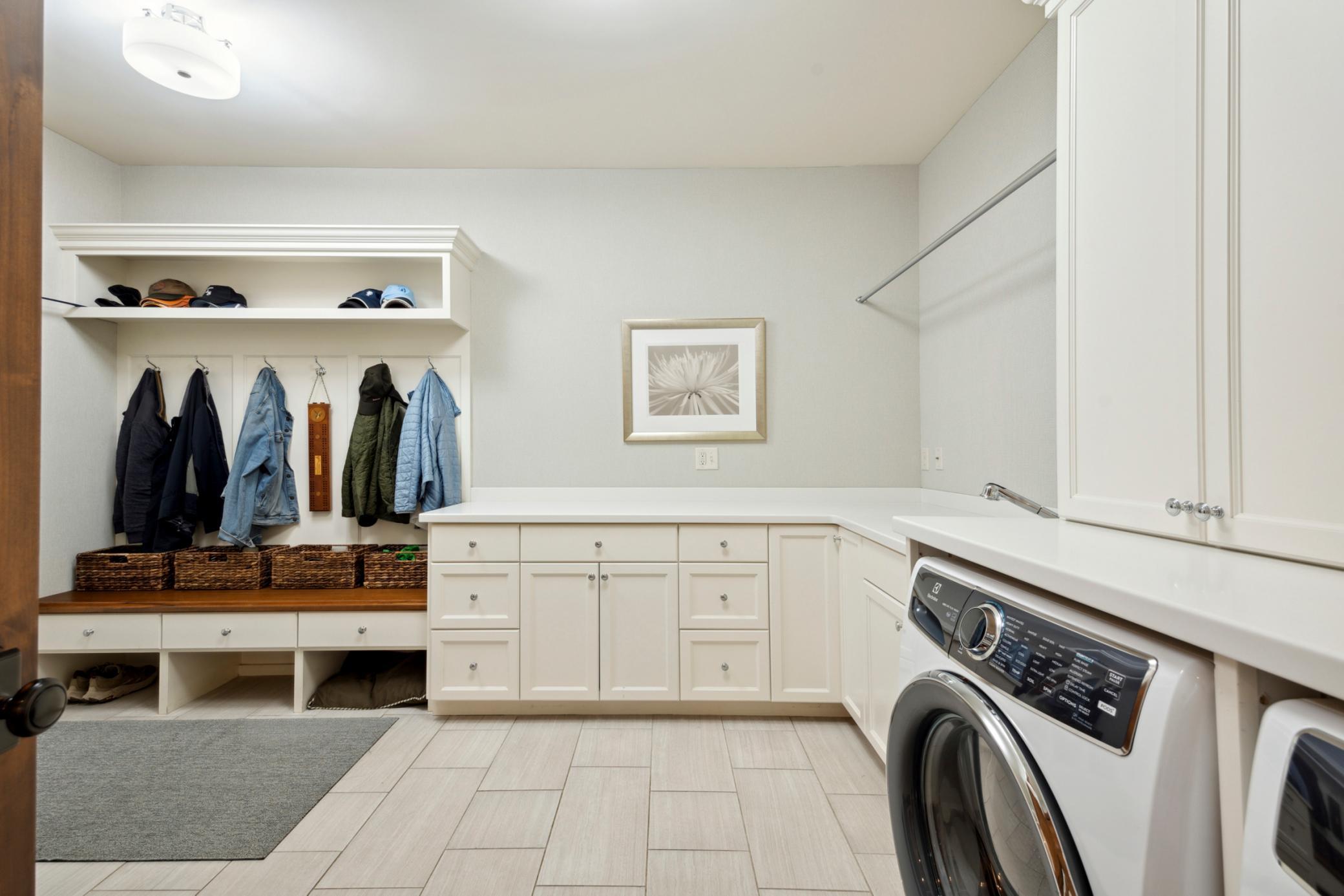 Wayzata, Minnesota, 55391, United States, 3 Bedrooms Bedrooms, ,4 BathroomsBathrooms,Residential,Active,1764465