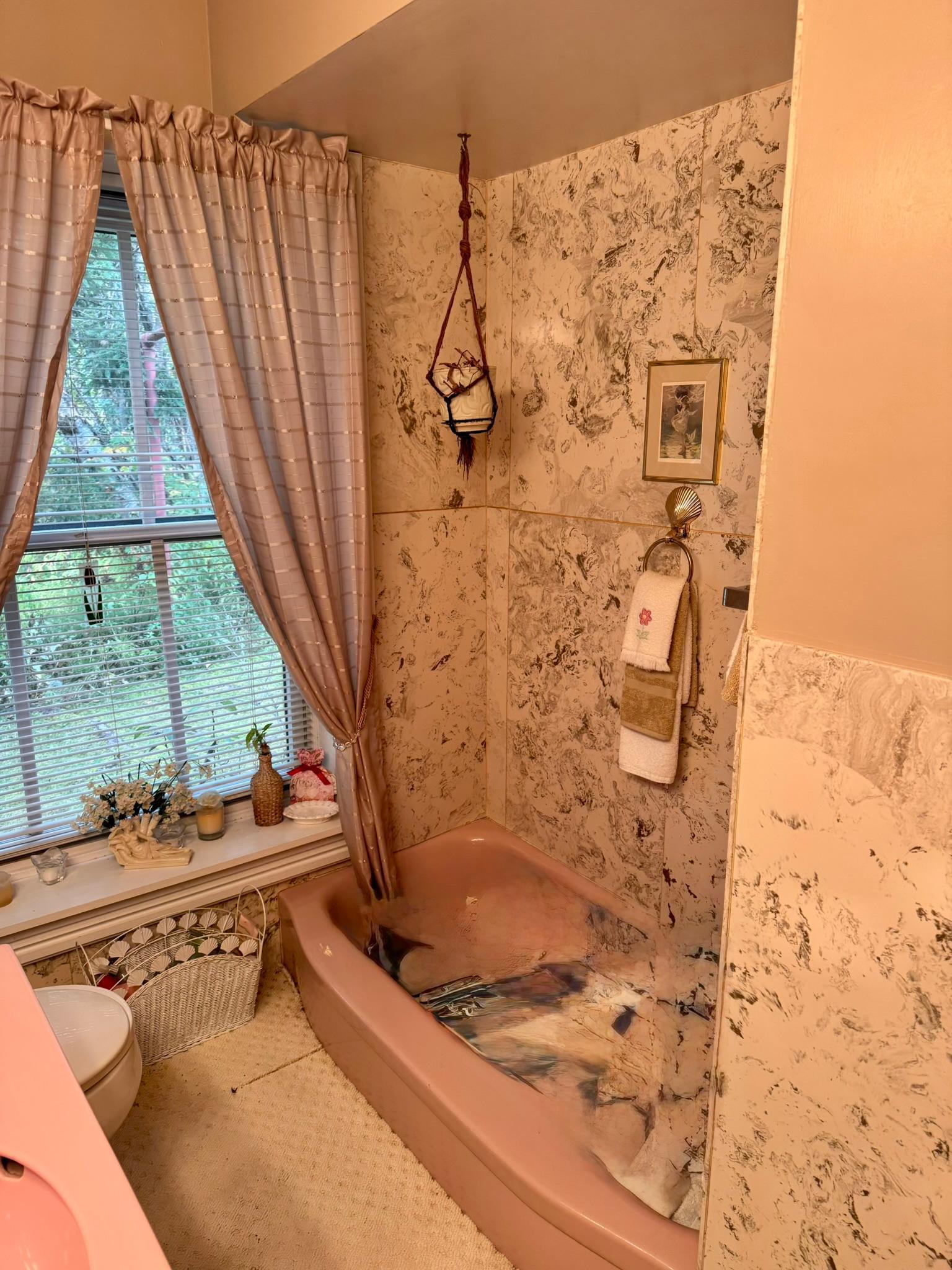 Silver Bay, Minnesota, 55614, United States, 3 Bedrooms Bedrooms, ,3 BathroomsBathrooms,Residential,Active,1953979