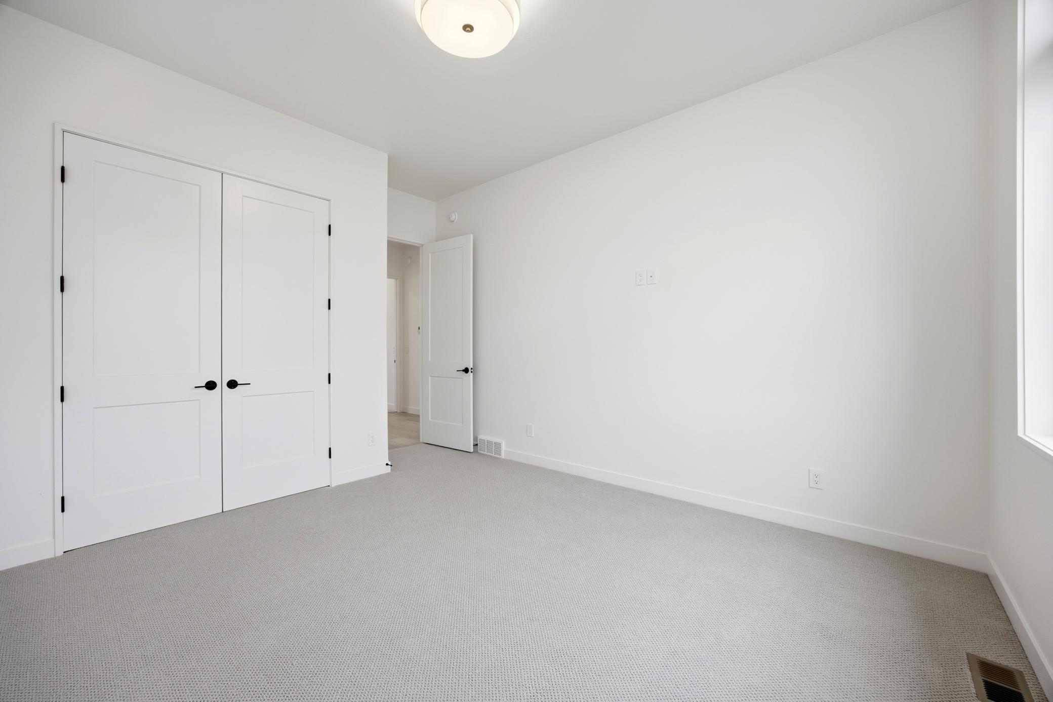 West Fargo, North Dakota, 58078, United States, 5 Bedrooms Bedrooms, ,4 BathroomsBathrooms,Residential,Active,1970996