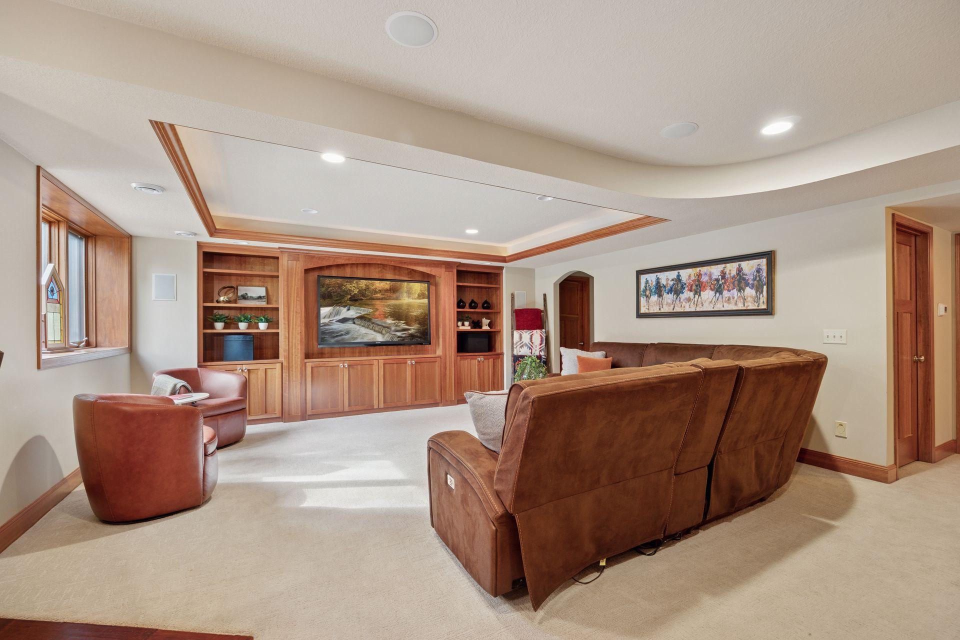 Eden Prairie, Minnesota, 55347, United States, 4 Bedrooms Bedrooms, ,5 BathroomsBathrooms,Residential,Active,1959538