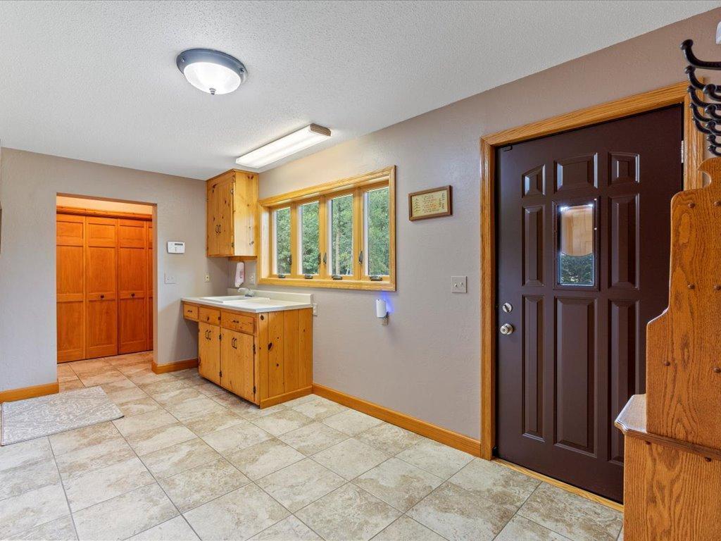 Merrifield, Minnesota, 56465, United States, 6 Bedrooms Bedrooms, ,4 BathroomsBathrooms,Residential,Active,1934819