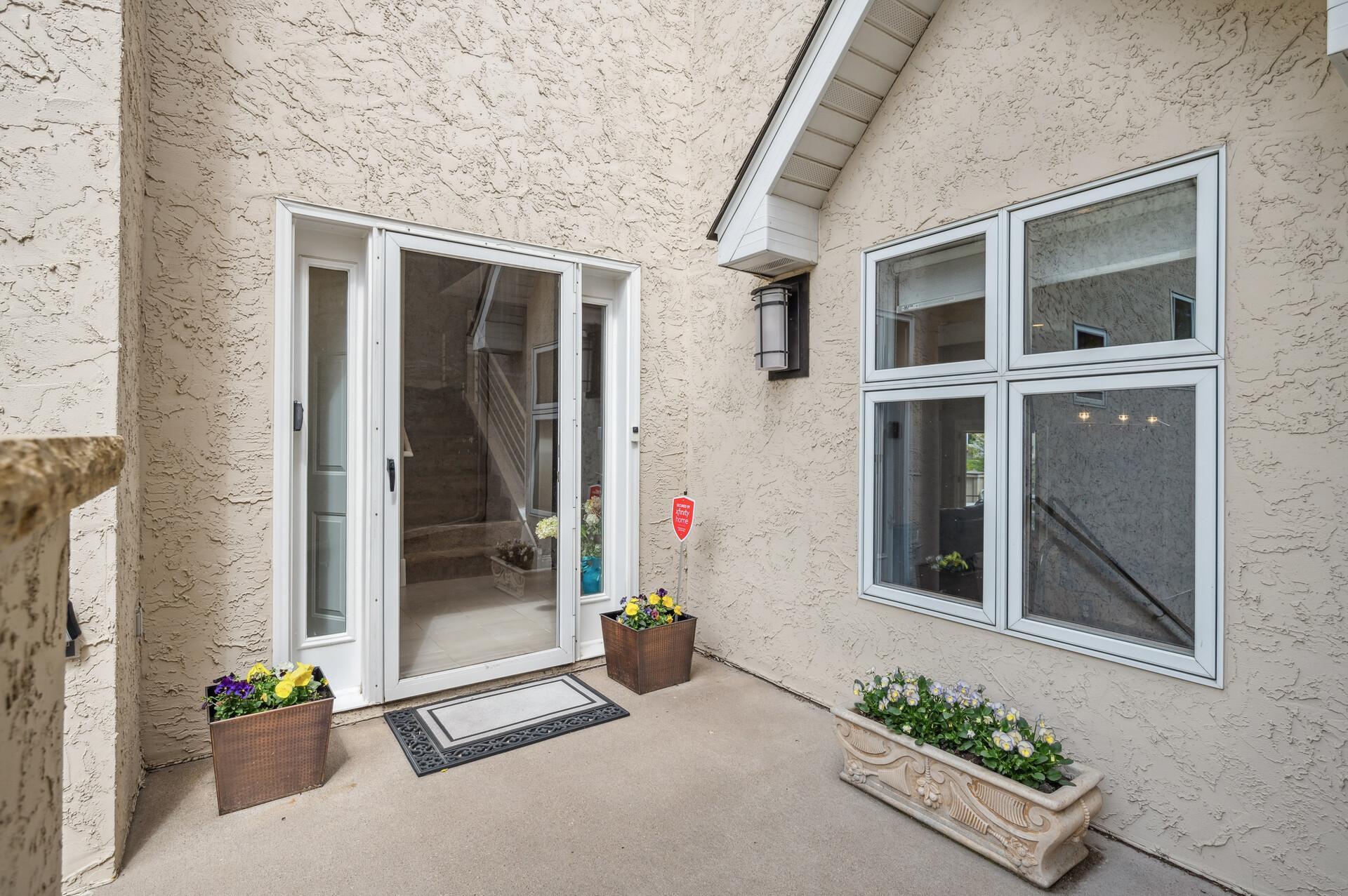 Minneapolis, Minnesota, 55401, United States, 4 Bedrooms Bedrooms, ,4 BathroomsBathrooms,Residential,Active,2003546