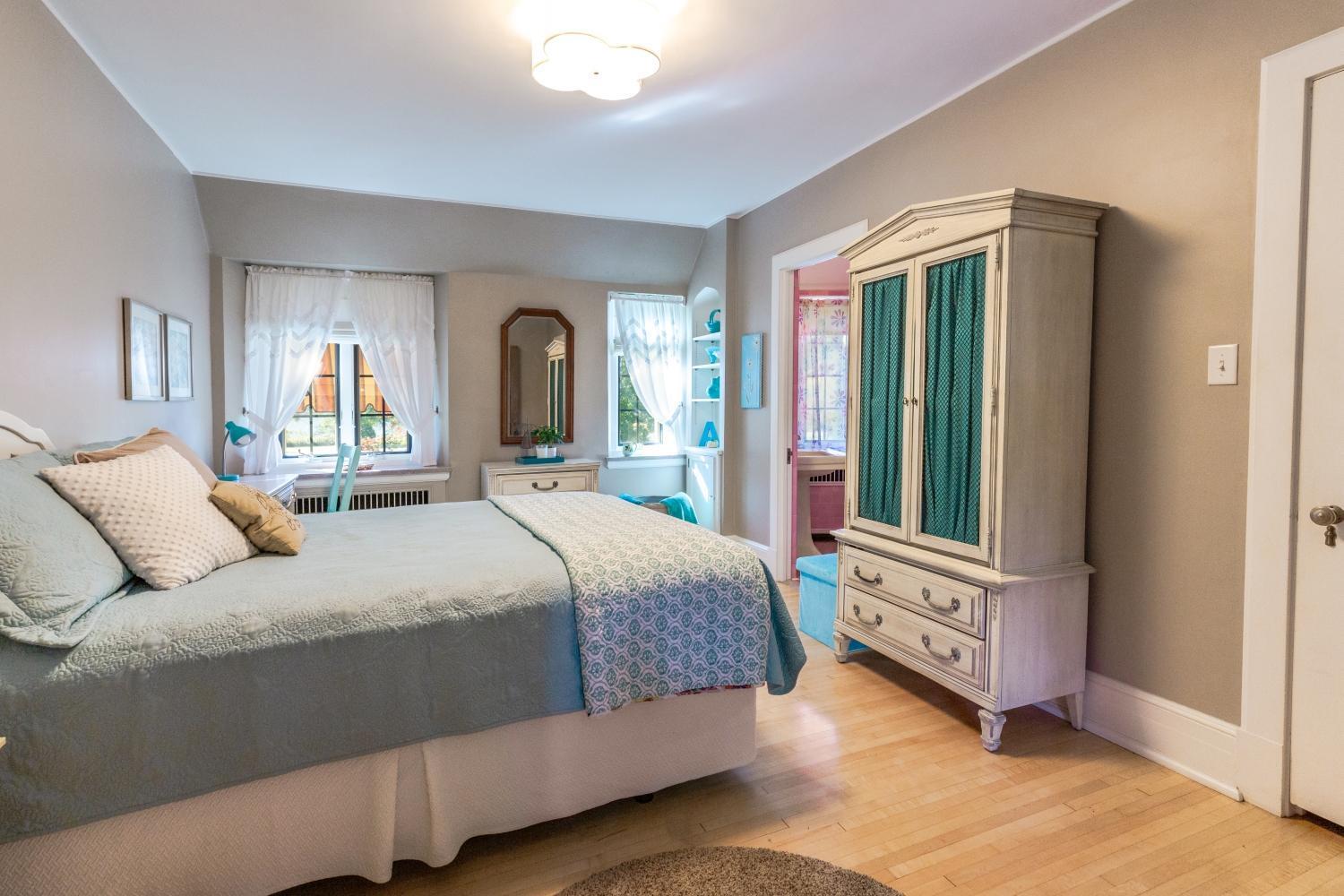 Winona, Minnesota, 55987, United States, 6 Bedrooms Bedrooms, ,6 BathroomsBathrooms,Residential,Active,1926925