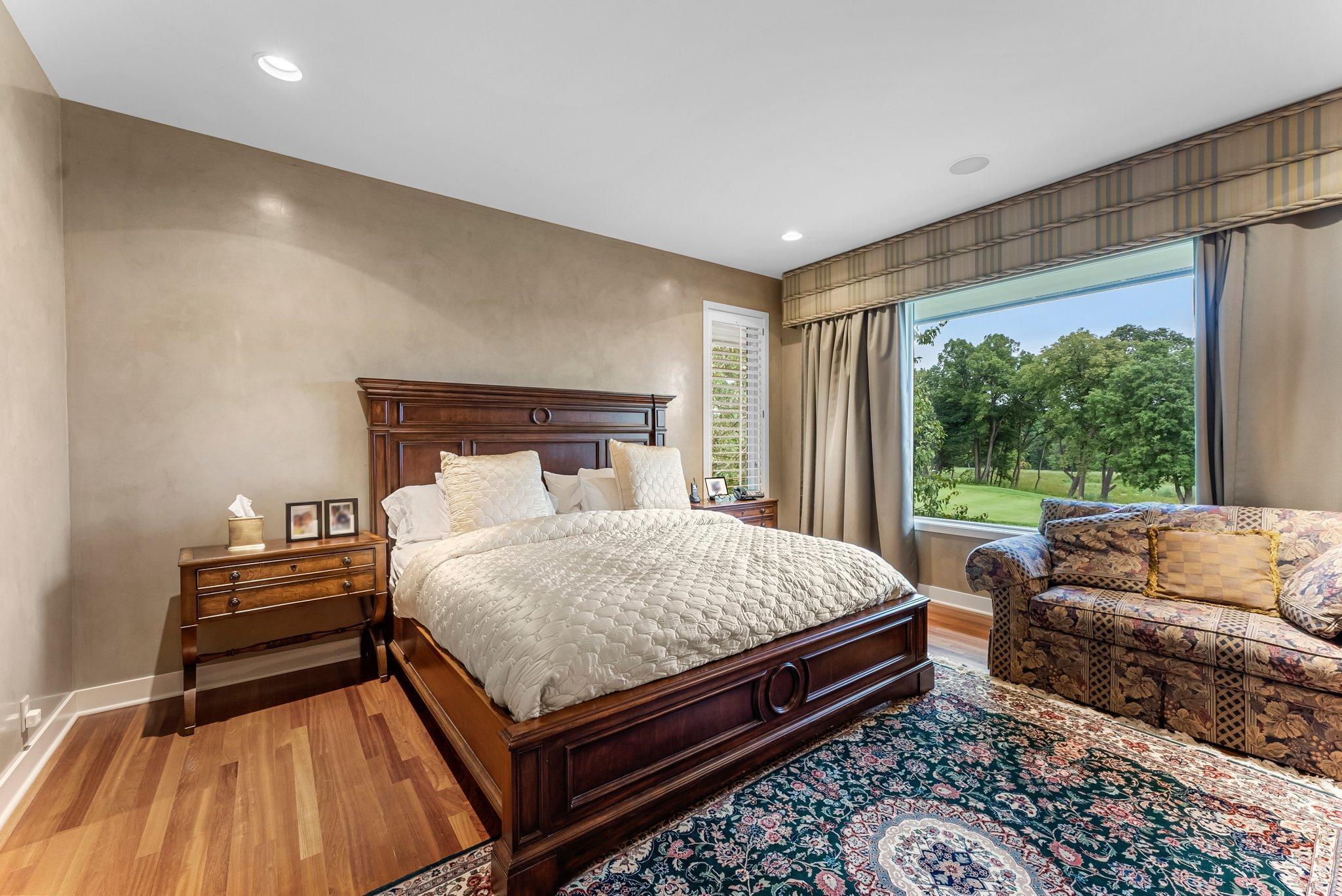 Eden Prairie, Minnesota, 55347, United States, ,4 BathroomsBathrooms,Residential,Active,1764072