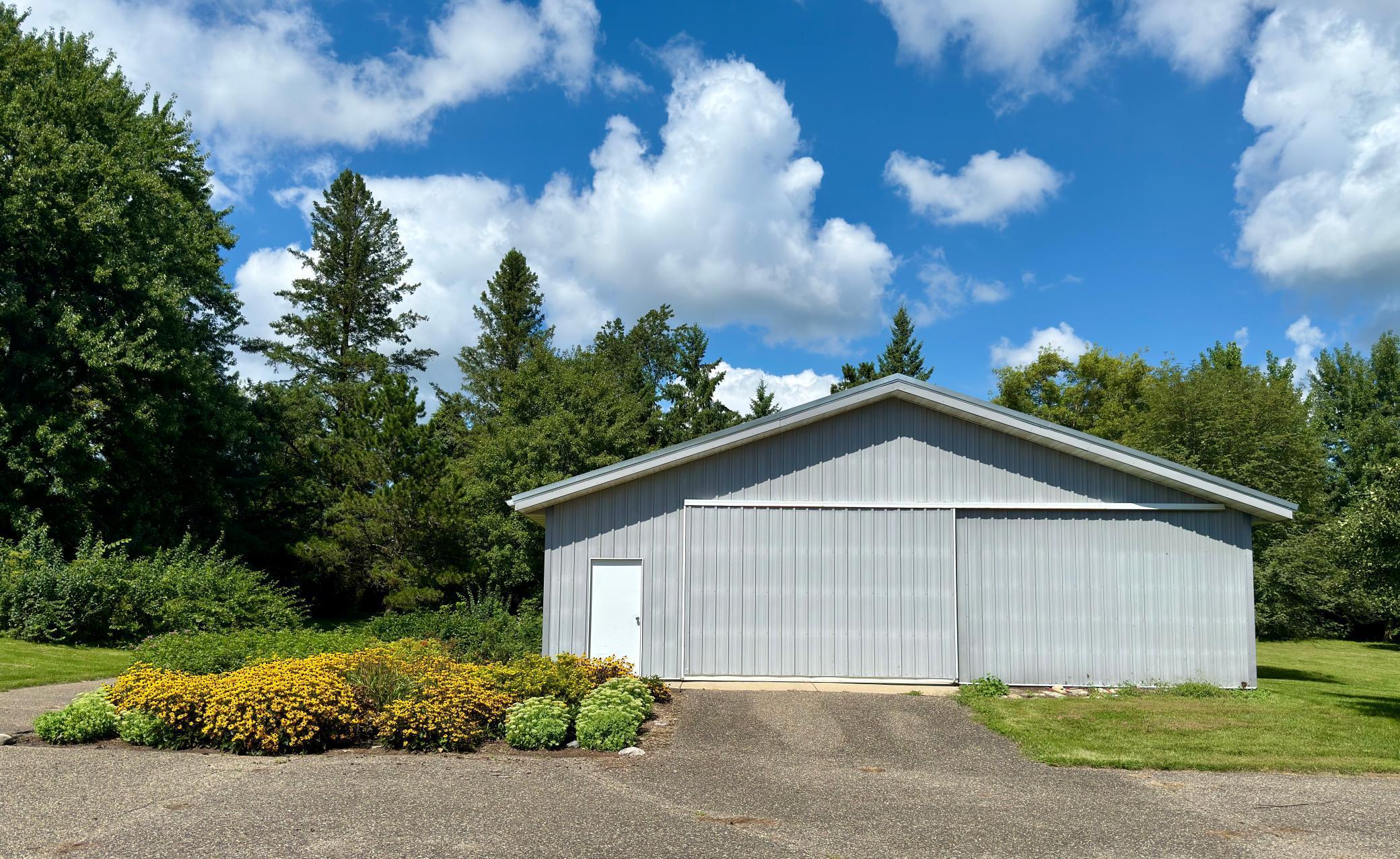 Northfield, Minnesota, 55057, United States, 3 Bedrooms Bedrooms, ,3 BathroomsBathrooms,Residential,Active,1920261