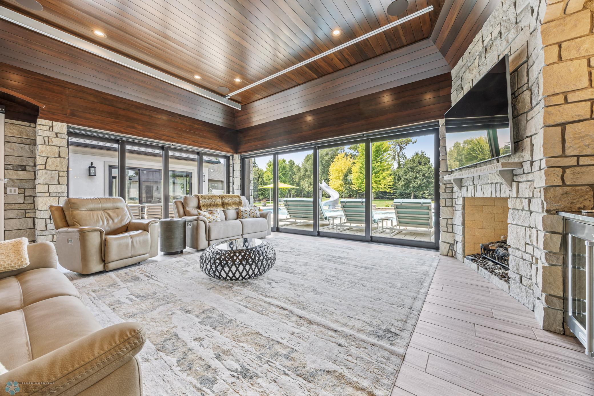 Fargo, North Dakota, 58104, United States, 5 Bedrooms Bedrooms, ,7 BathroomsBathrooms,Residential,Active,1941361