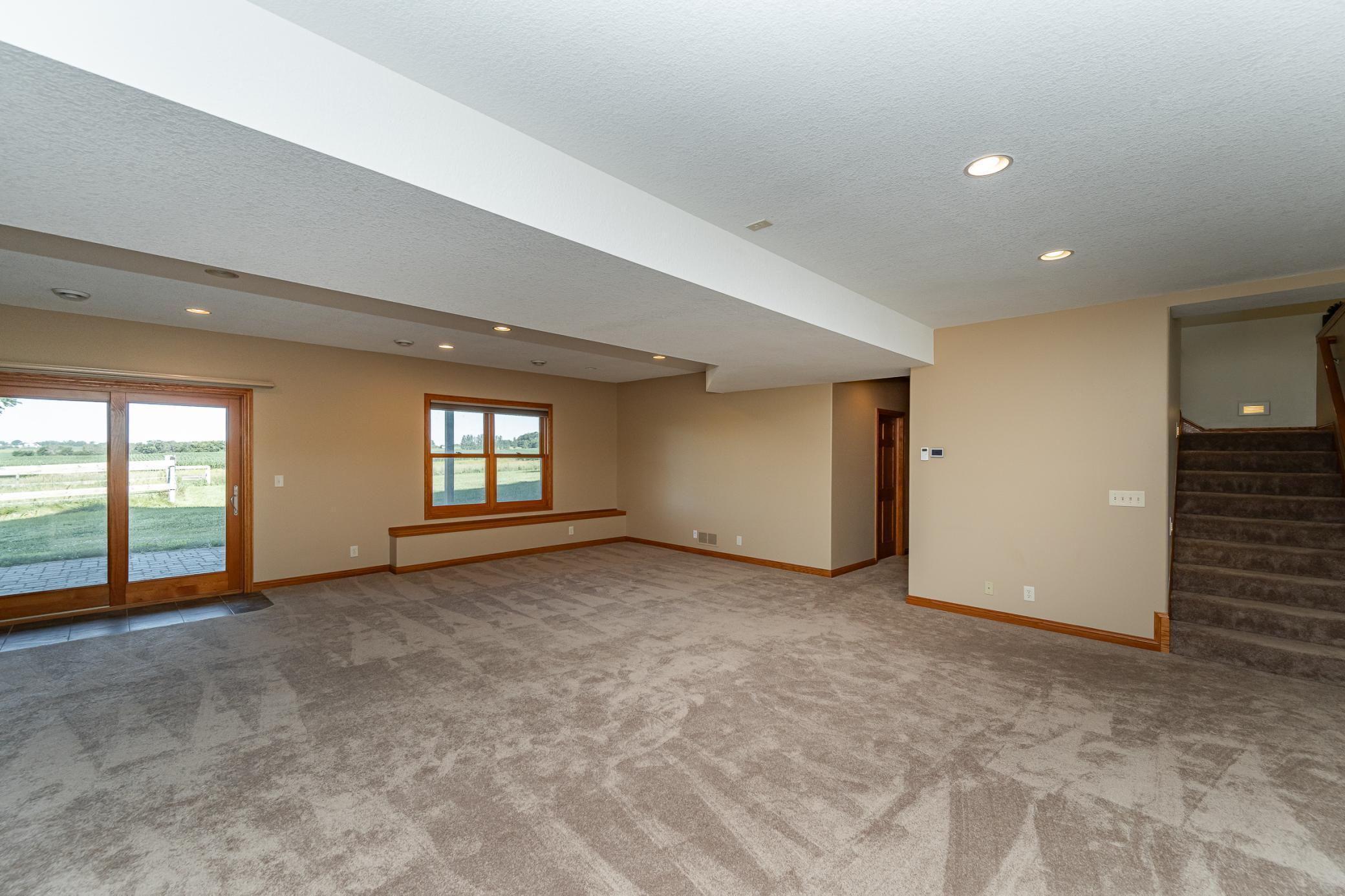 Rochester, Minnesota, 55902, United States, 5 Bedrooms Bedrooms, ,3 BathroomsBathrooms,Residential,Active,1894547
