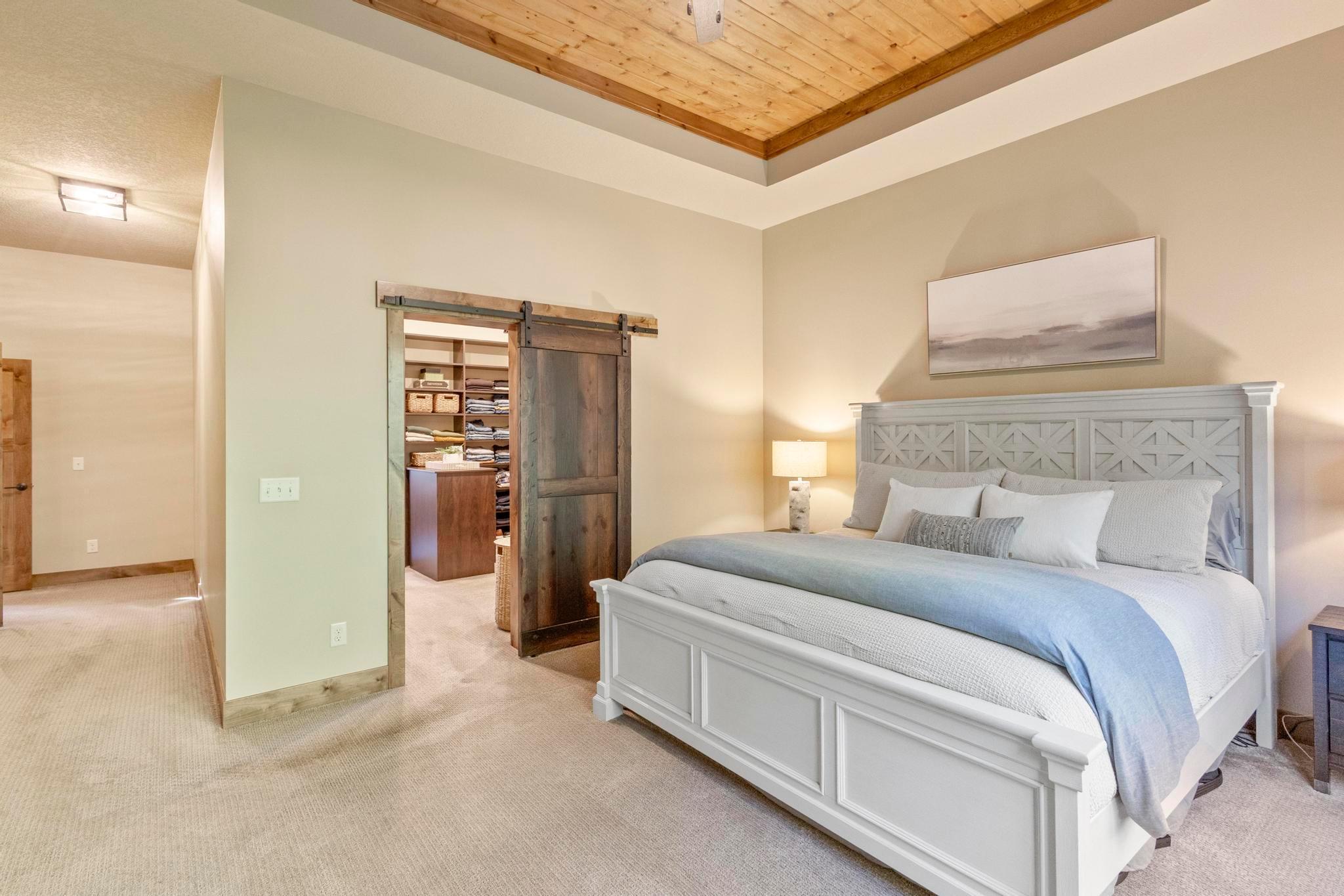 Excelsior, Minnesota, 55331, United States, 4 Bedrooms Bedrooms, ,4 BathroomsBathrooms,Residential,Active,1959542