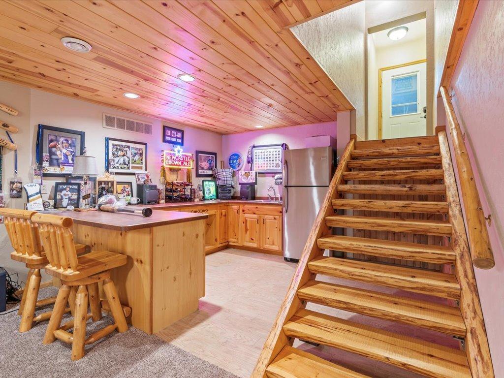 Merrifield, Minnesota, 56465, United States, 6 Bedrooms Bedrooms, ,4 BathroomsBathrooms,Residential,Active,1934819