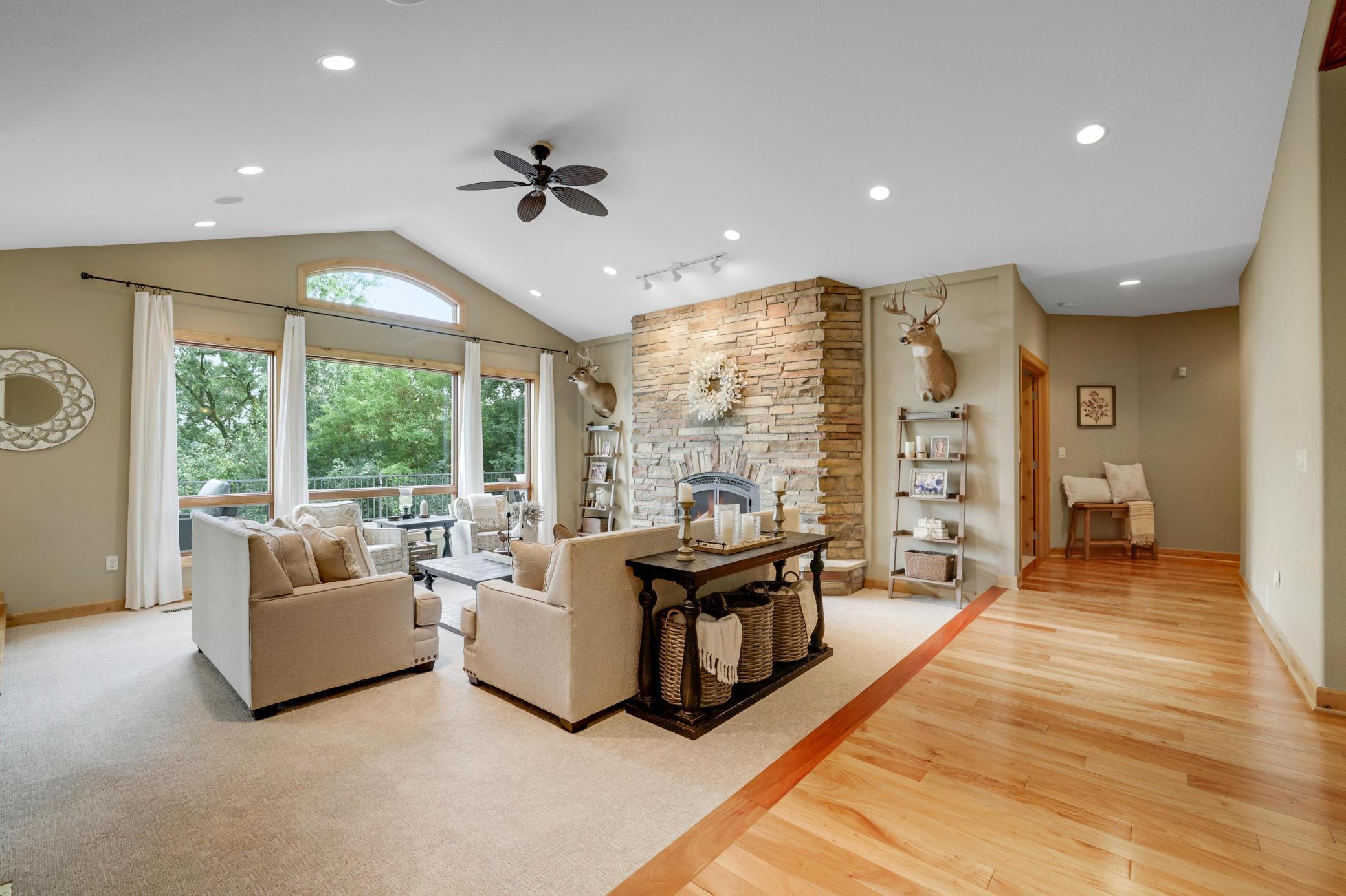 Prescott, Wisconsin, 54021, United States, 5 Bedrooms Bedrooms, ,4 BathroomsBathrooms,Residential,Active,1922293