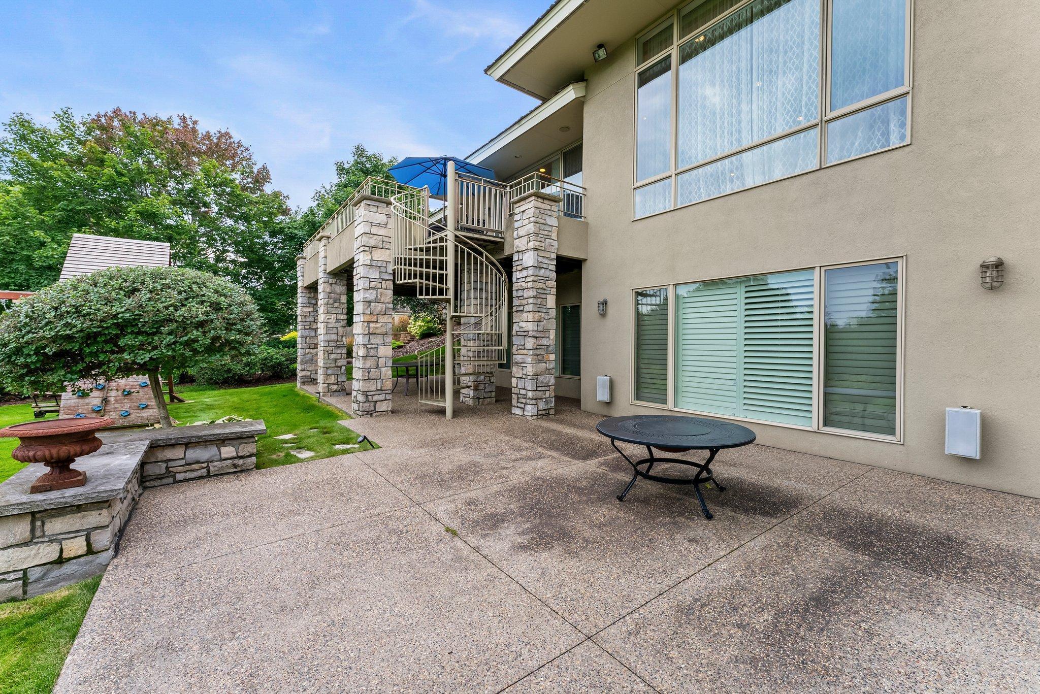 Eden Prairie, Minnesota, 55347, United States, ,4 BathroomsBathrooms,Residential,Active,1764072