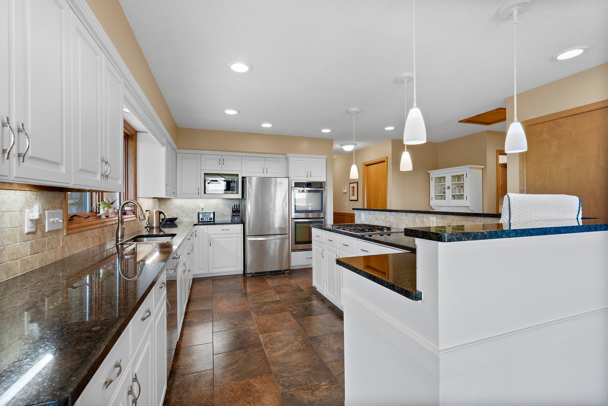Northfield, Minnesota, 55057, United States, ,3 BathroomsBathrooms,Residential,Active,1843421