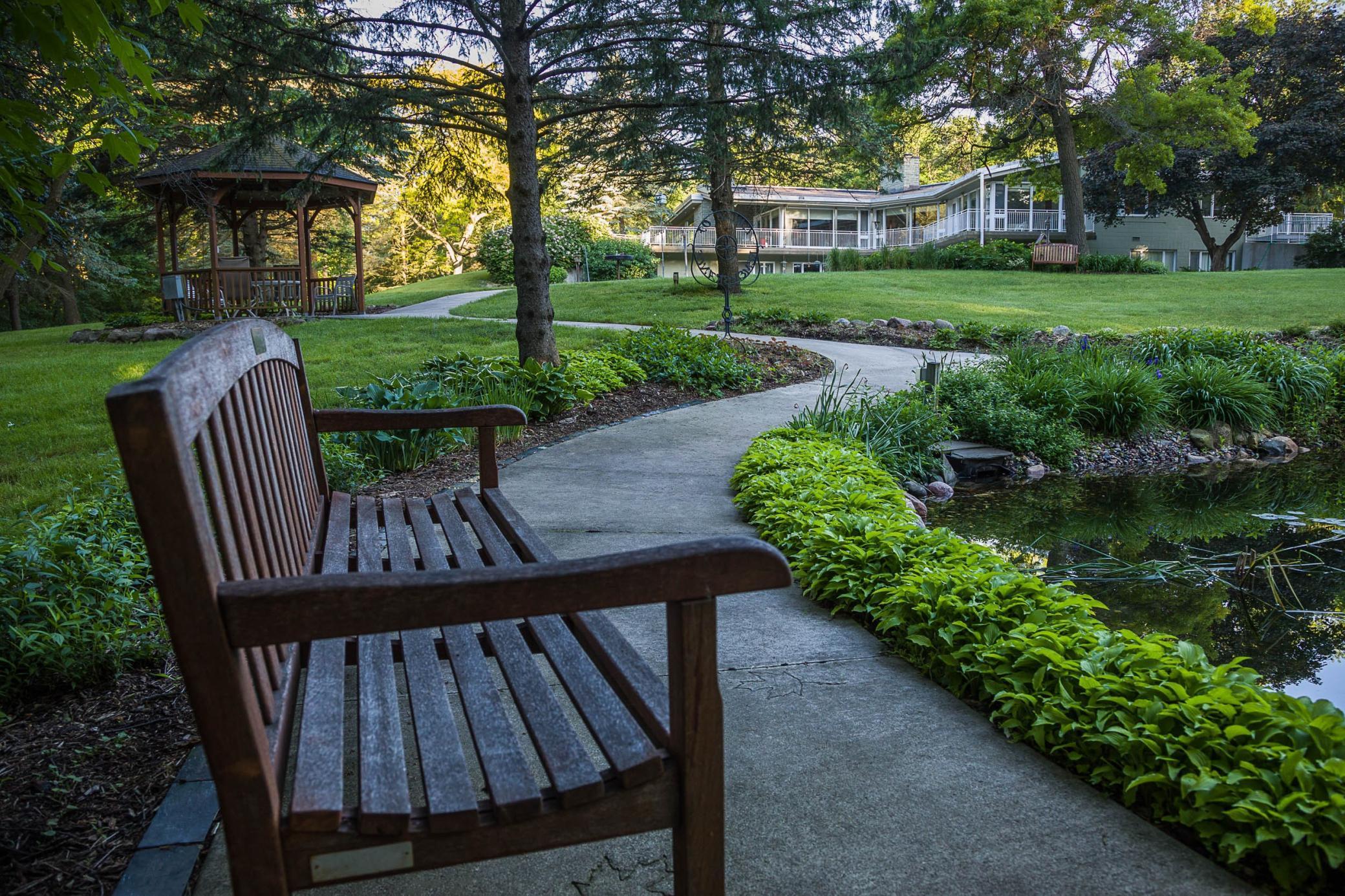 Rochester, Minnesota, 55902, United States, 10 Bedrooms Bedrooms, ,6 BathroomsBathrooms,Residential,Active,1970931