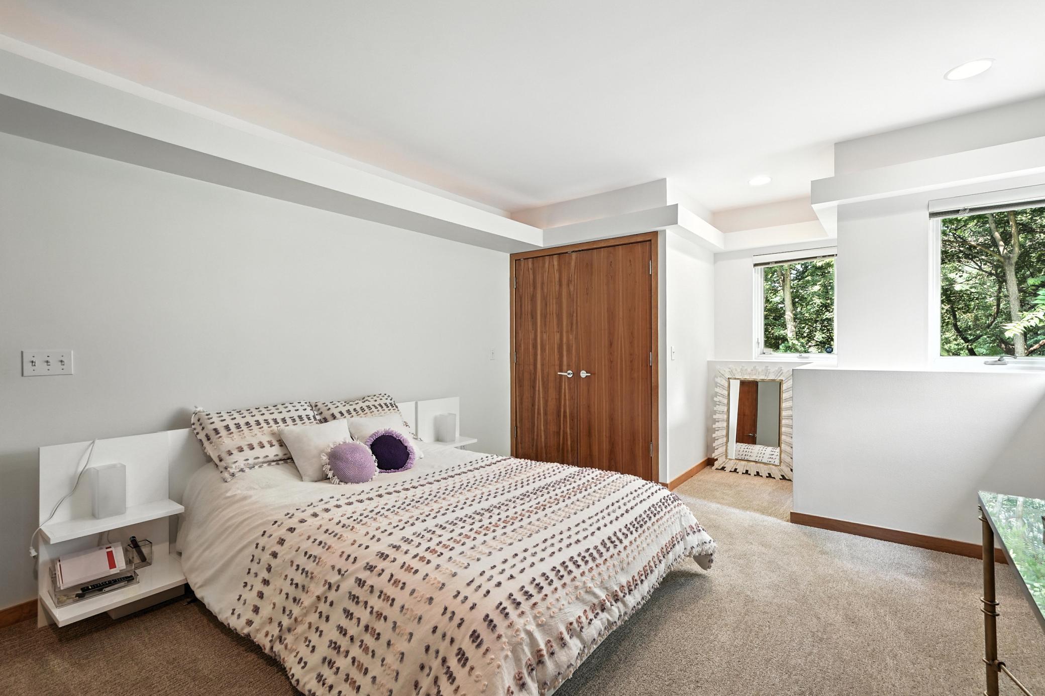 Minnetonka, Minnesota, 55345, United States, 5 Bedrooms Bedrooms, ,3 BathroomsBathrooms,Residential,Active,1971001