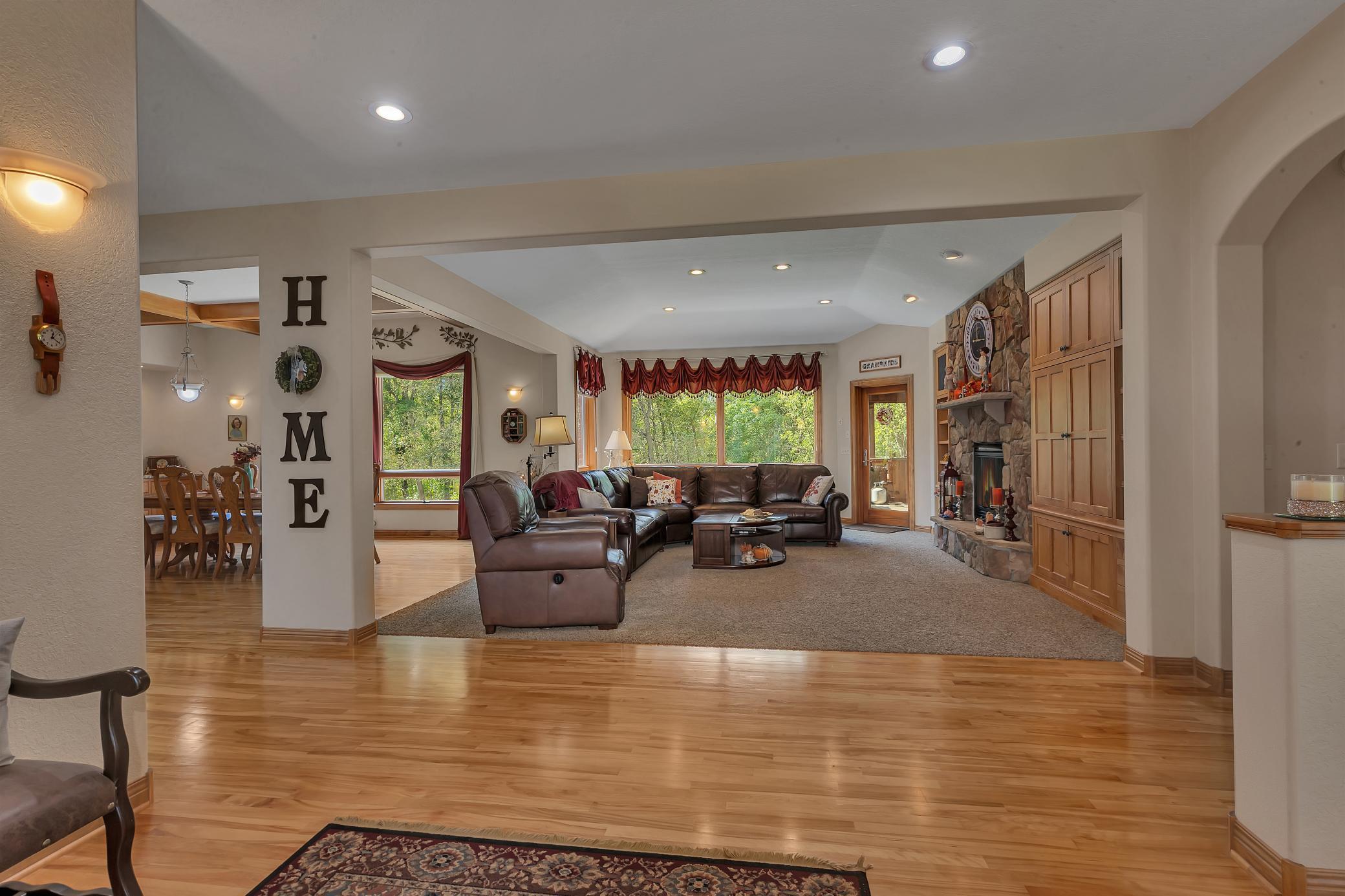 Saint Cloud, Minnesota, 56301, United States, 4 Bedrooms Bedrooms, ,3 BathroomsBathrooms,Residential,Active,1952283