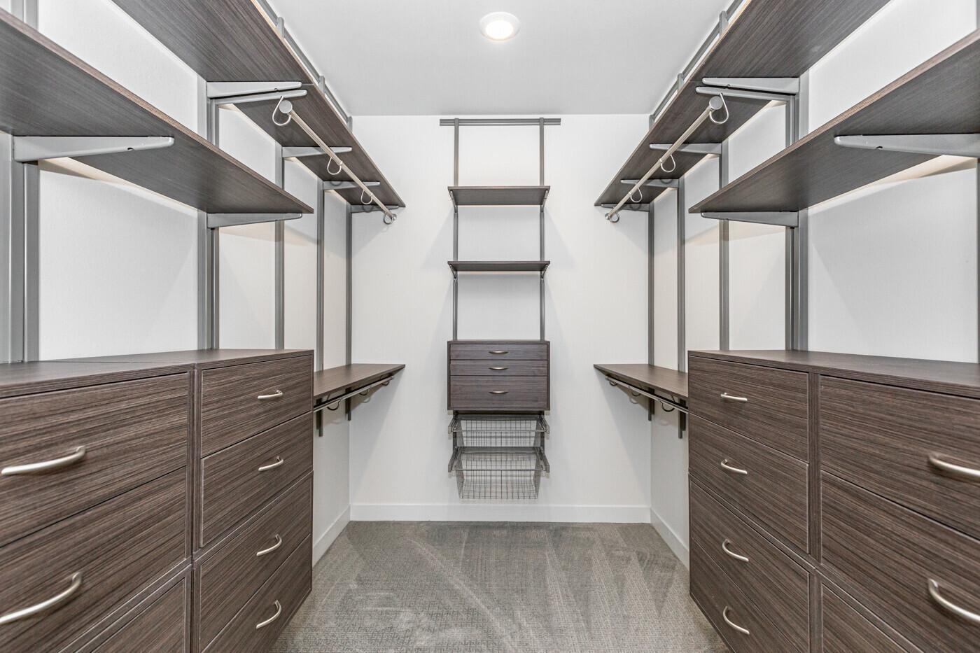 Fargo, North Dakota, 58104, United States, 6 Bedrooms Bedrooms, ,5 BathroomsBathrooms,Residential,Active,2010195