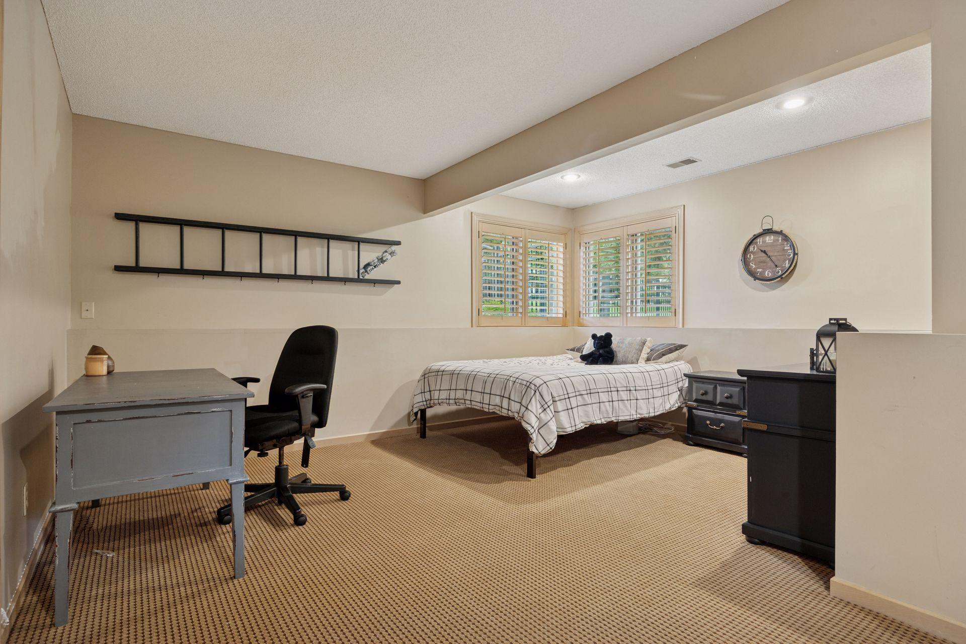 Eden Prairie, Minnesota, 55347, United States, 4 Bedrooms Bedrooms, ,5 BathroomsBathrooms,Residential,Active,1959538