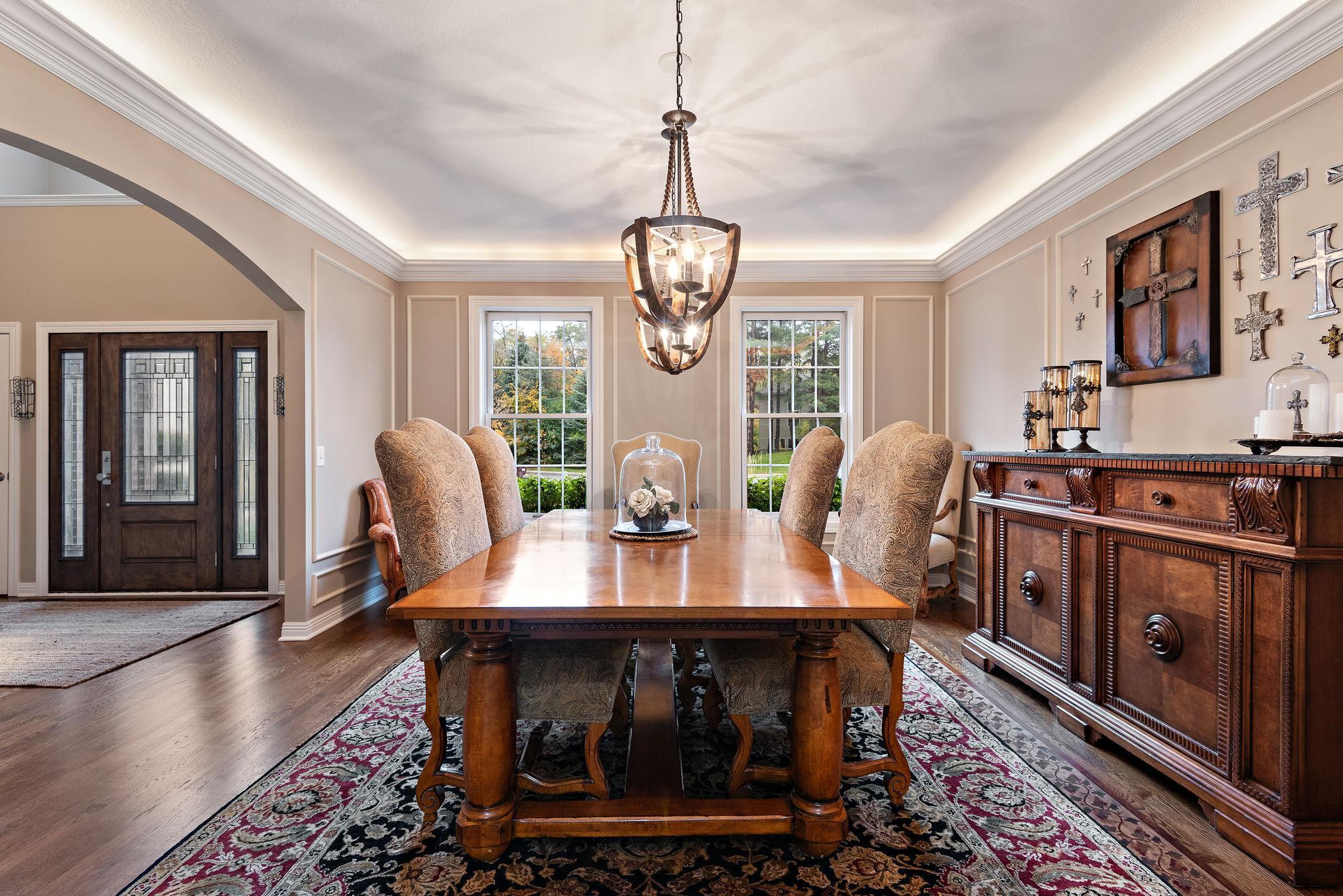 West Saint Paul, Minnesota, 55118, United States, 5 Bedrooms Bedrooms, ,5 BathroomsBathrooms,Residential,Active,1904170