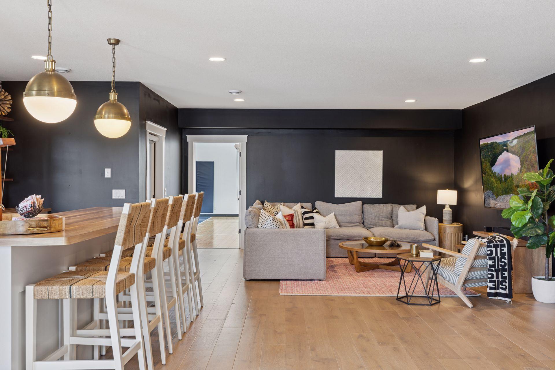 Woodbury, Minnesota, 55129, United States, 6 Bedrooms Bedrooms, ,6 BathroomsBathrooms,Residential,Active,1871286