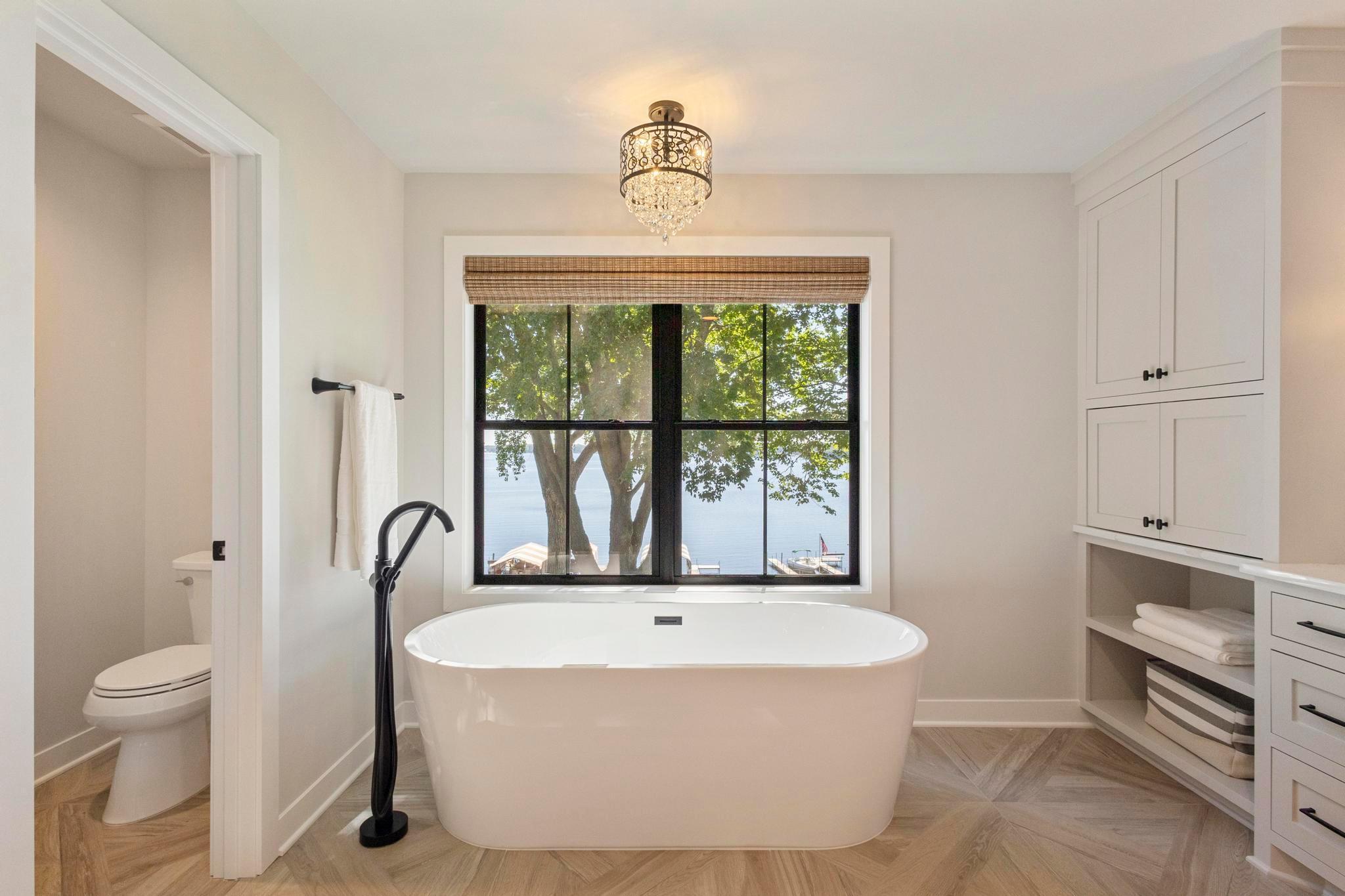 Excelsior, Minnesota, 55331, United States, 5 Bedrooms Bedrooms, ,5 BathroomsBathrooms,Residential,Active,1880009