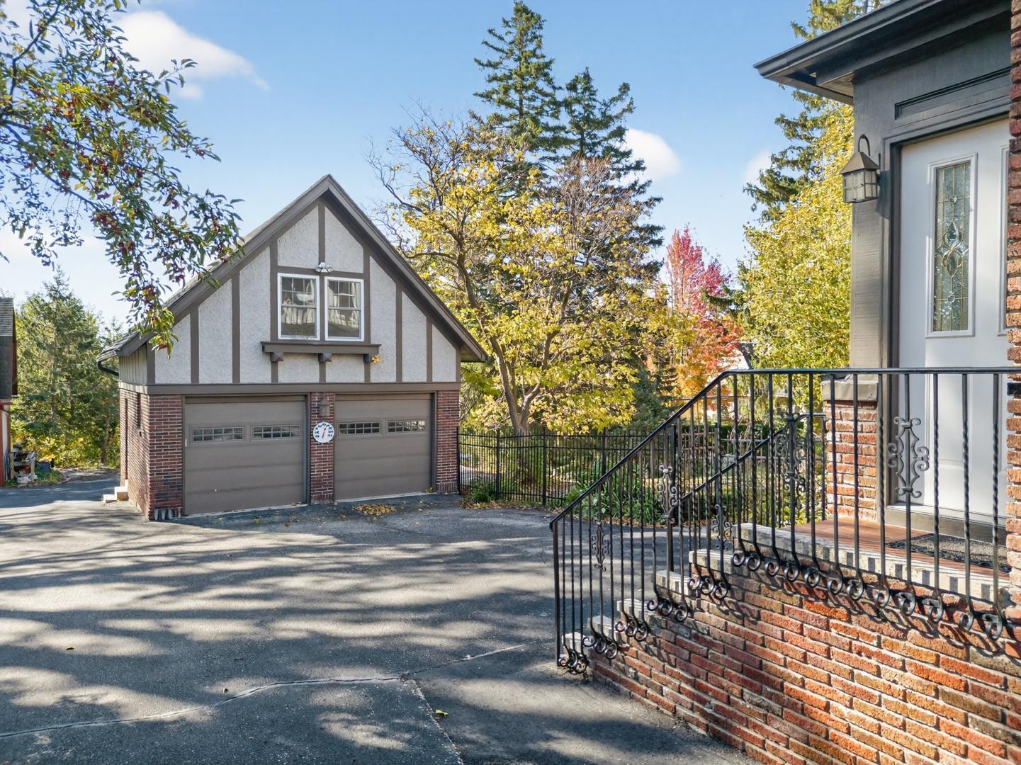 Rochester, Minnesota, 55902, United States, 7 Bedrooms Bedrooms, ,7 BathroomsBathrooms,Residential,Active,1973275