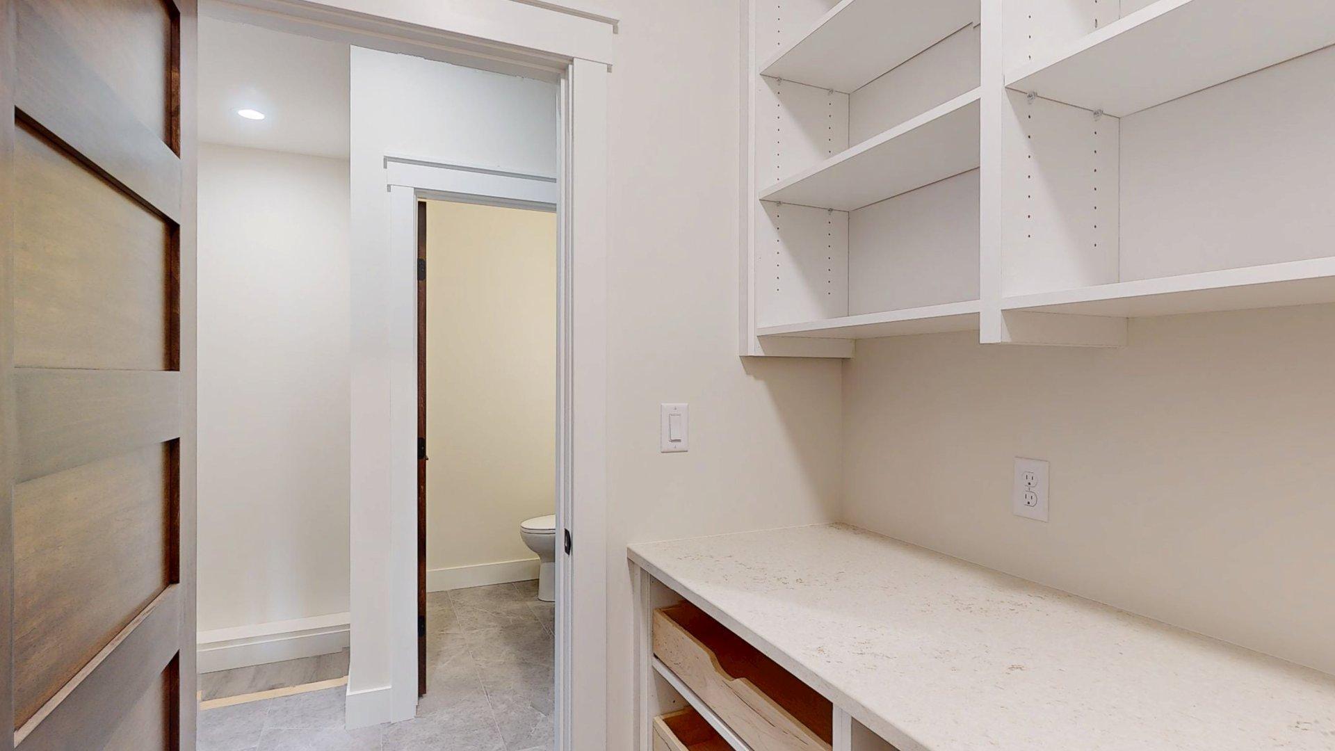 Rochester, Minnesota, 55901, United States, ,4 BathroomsBathrooms,Residential,Active,1853238