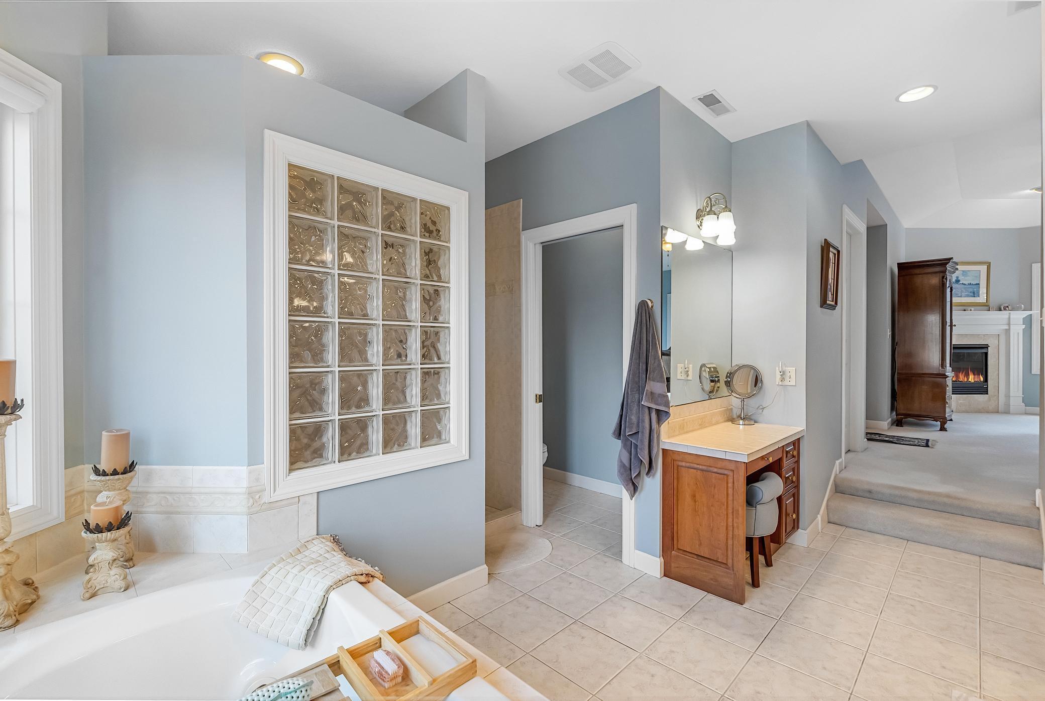 Stillwater, Minnesota, 55082, United States, 6 Bedrooms Bedrooms, ,5 BathroomsBathrooms,Residential,Active,1834479
