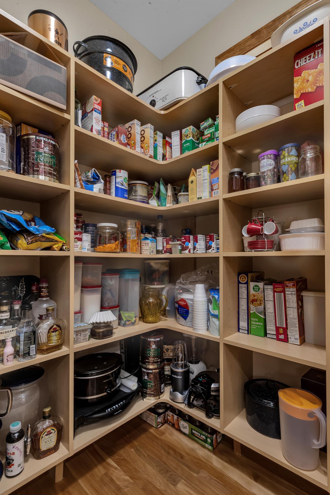 Saint Cloud, Minnesota, 56301, United States, 4 Bedrooms Bedrooms, ,3 BathroomsBathrooms,Residential,Active,1952283