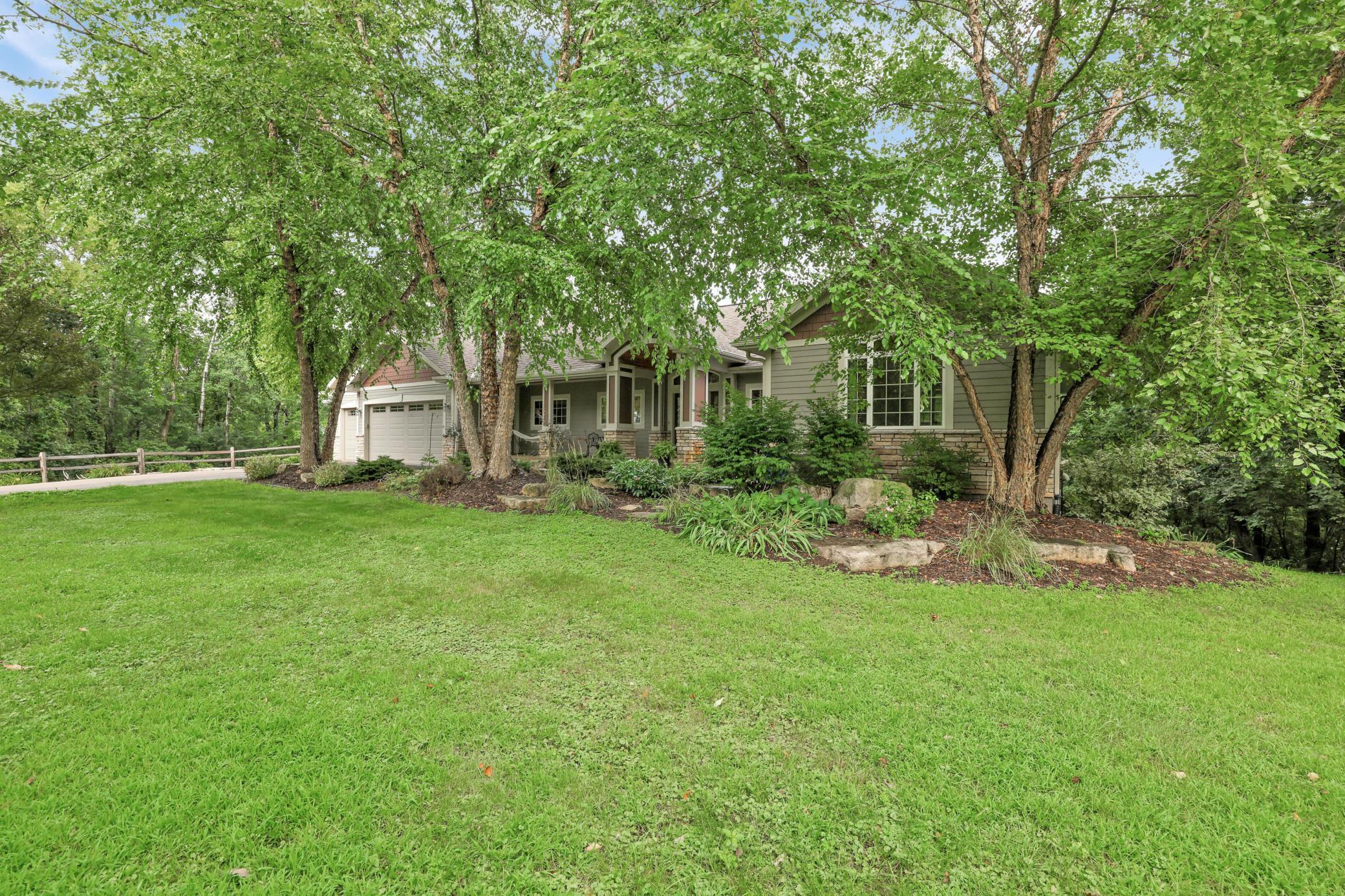 Prescott, Wisconsin, 54021, United States, 5 Bedrooms Bedrooms, ,4 BathroomsBathrooms,Residential,Active,1922293