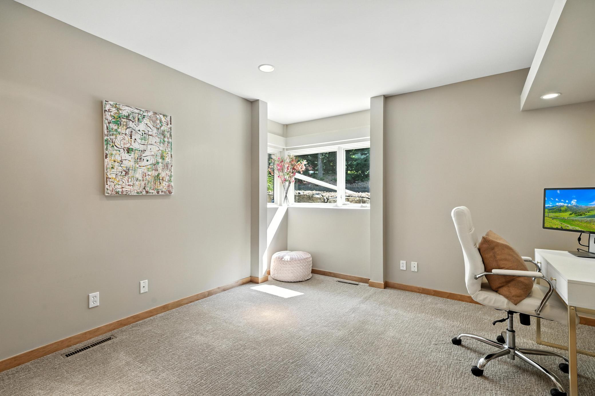 Minnetonka, Minnesota, 55345, United States, ,3 BathroomsBathrooms,Residential,Active,1894771