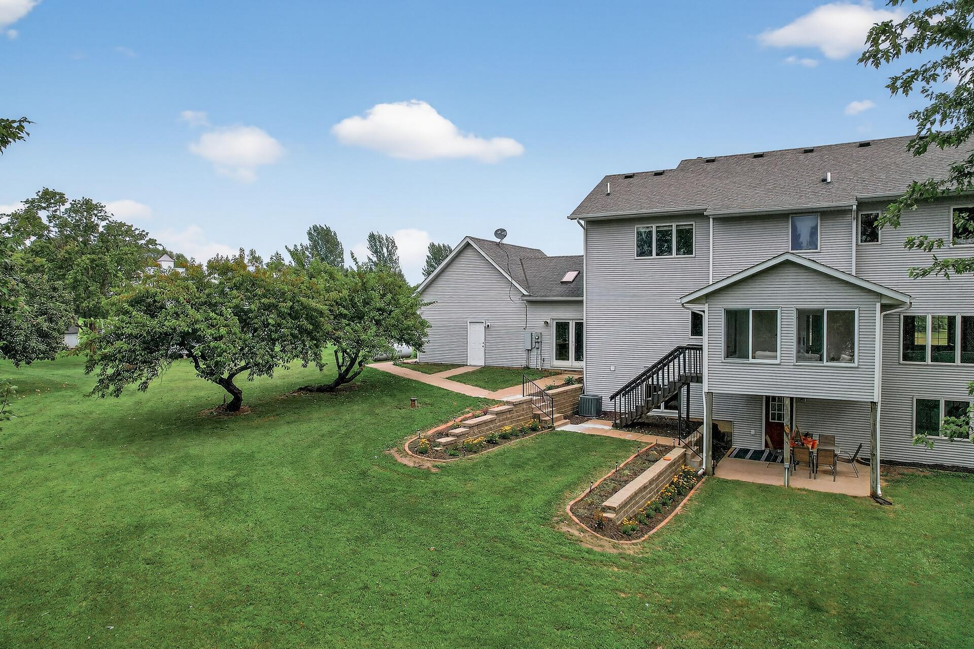Lindstrom, Minnesota, 55045, United States, 5 Bedrooms Bedrooms, ,4 BathroomsBathrooms,Residential,Active,1920250
