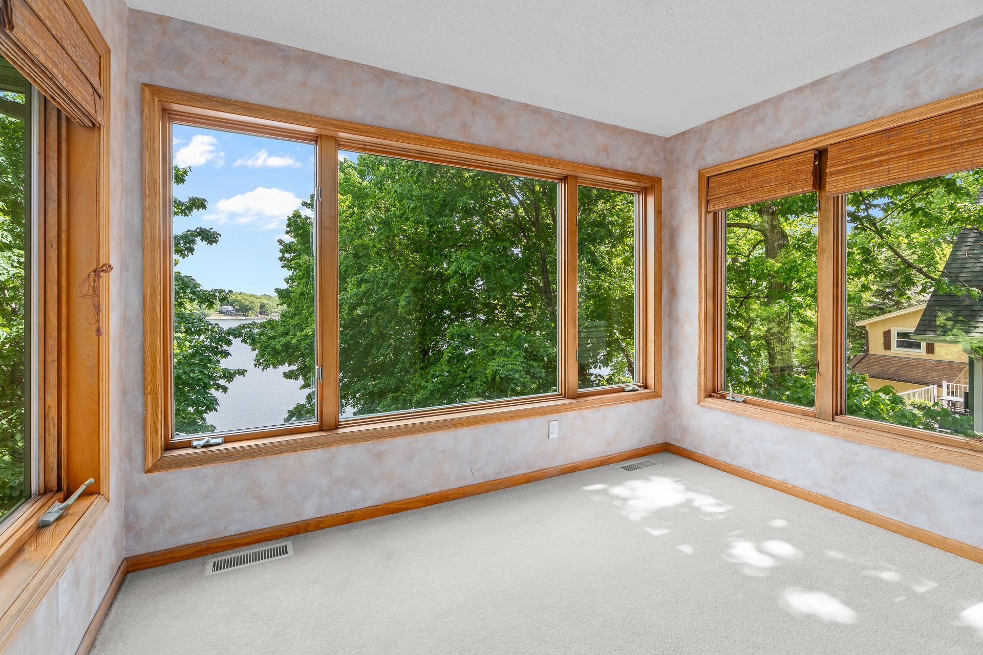 Prior Lake, Minnesota, 55372, United States, 4 Bedrooms Bedrooms, ,4 BathroomsBathrooms,Residential,Active,1995257