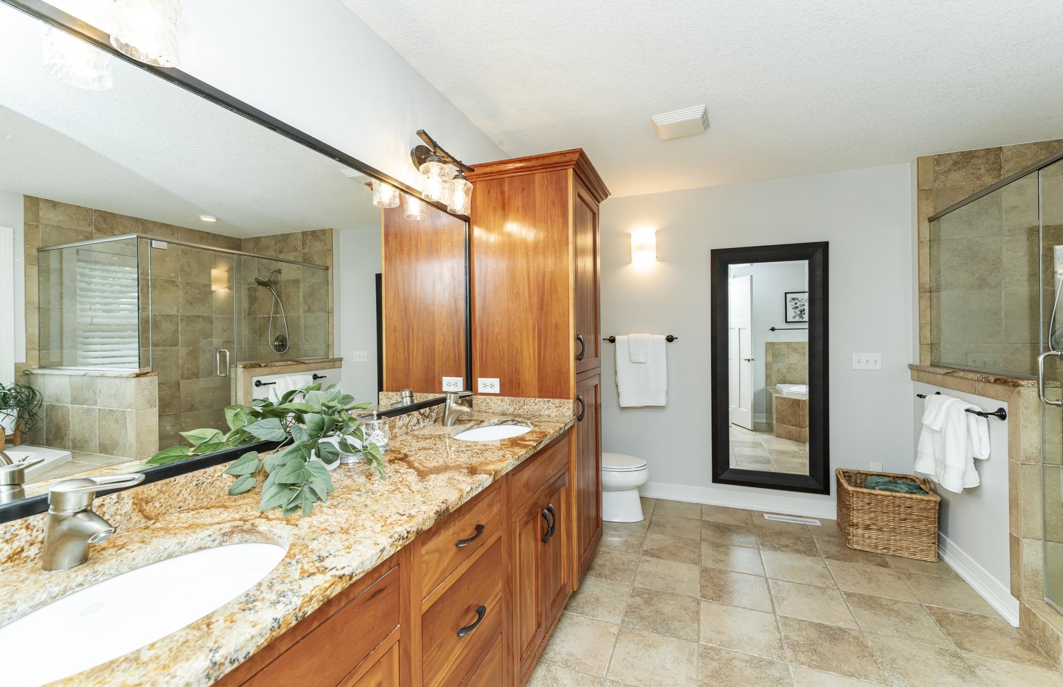 Rochester, Minnesota, 55902, United States, 6 Bedrooms Bedrooms, ,4 BathroomsBathrooms,Residential,Active,1888994