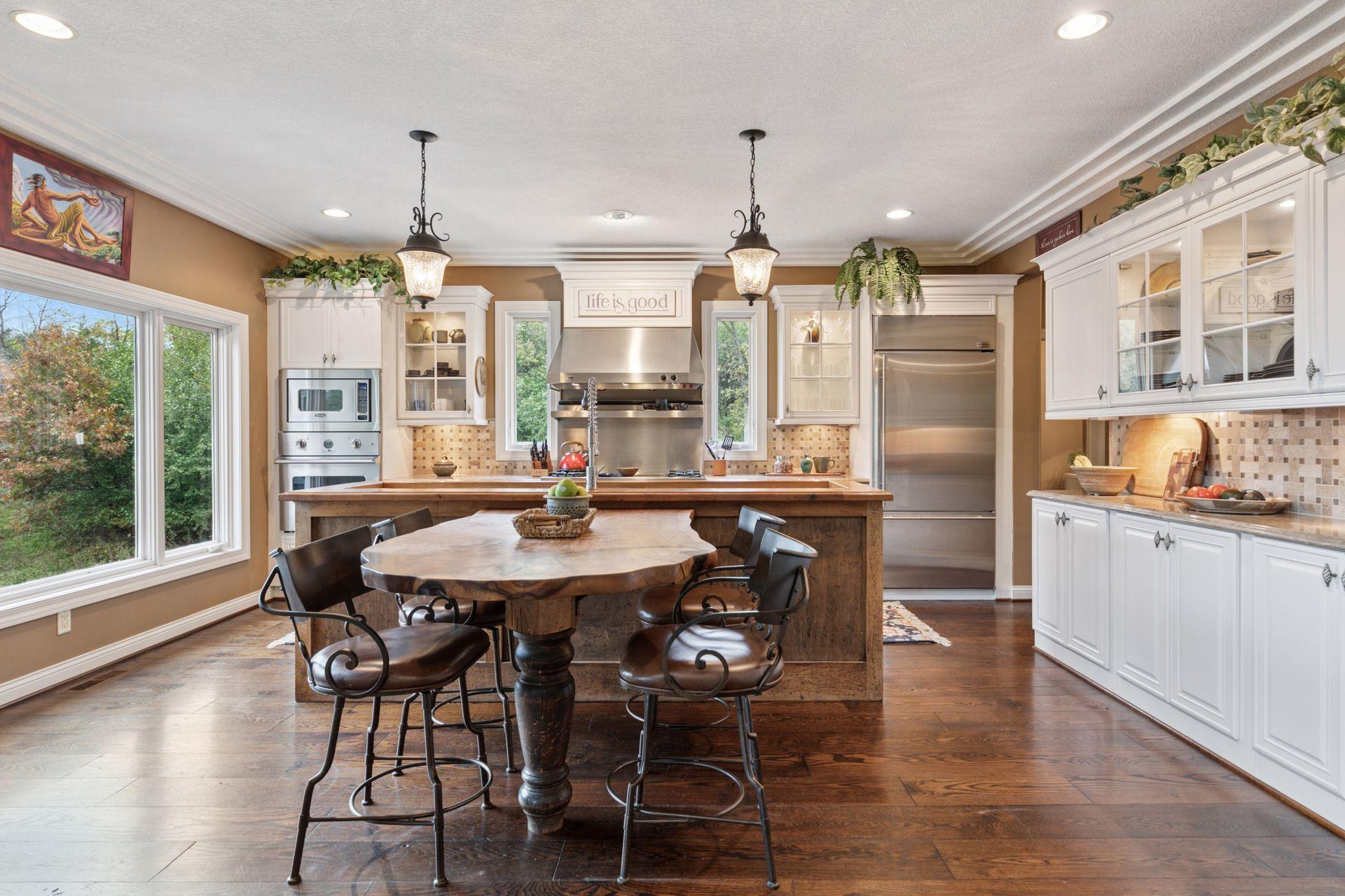 Hudson, Wisconsin, 54016, United States, 4 Bedrooms Bedrooms, ,6 BathroomsBathrooms,Residential,Active,1965807